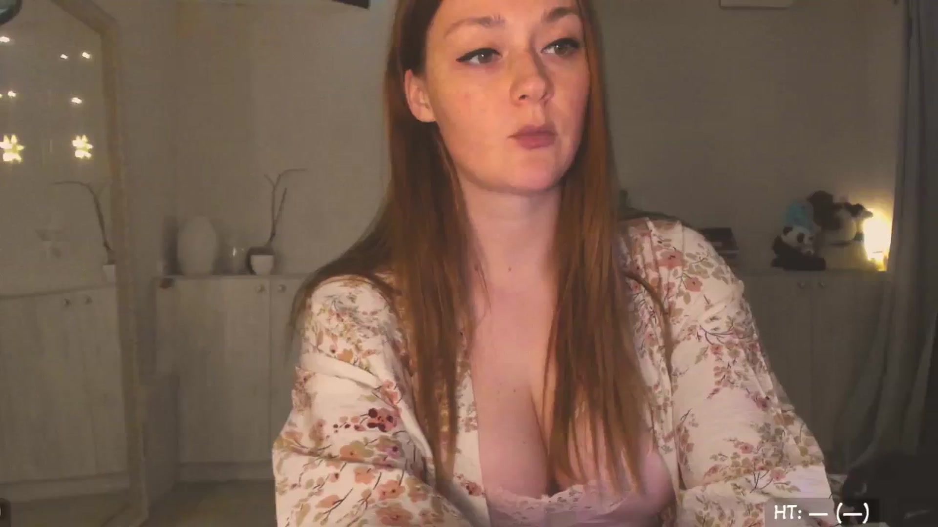 Gallery image thumbnail from Hot_Bun's myfreecams stream on, 05/16/2025, 02:06 image 1 of 20