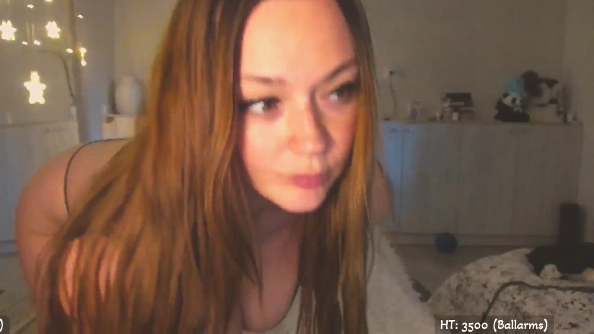 Gallery image thumbnail from Hot_Bun's myfreecams stream on, 05/17/2025, 02:06 image 17 of 20