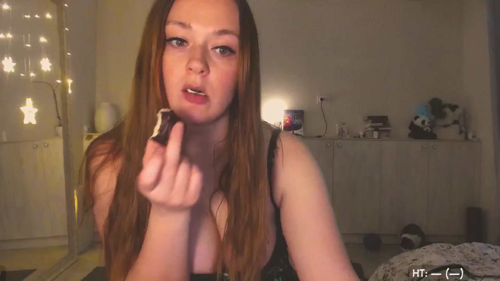 Gallery image thumbnail from Hot_Bun's myfreecams stream on, 05/17/2025, 02:06 image 1 of 20