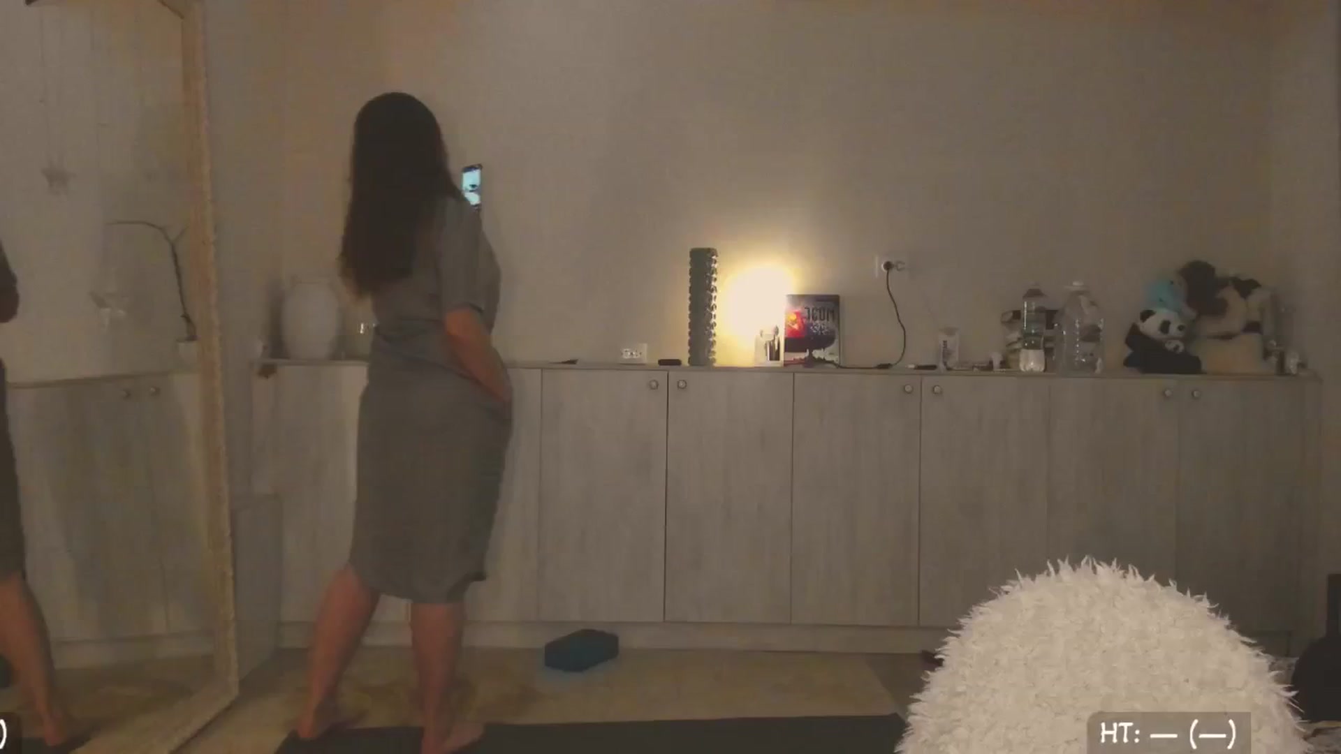 Gallery image thumbnail from Hot_Bun's myfreecams stream on, 05/18/2025, 01:46 image 5 of 20