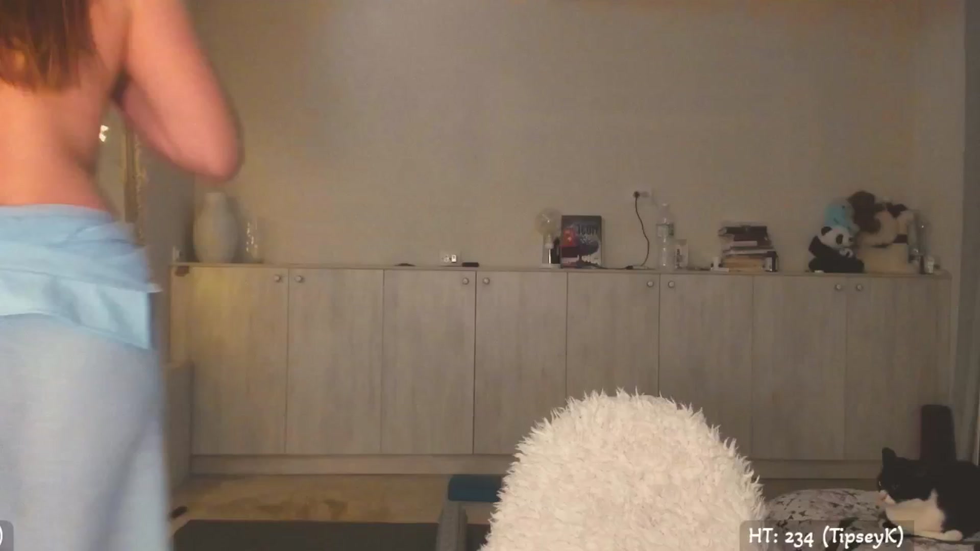 Gallery image thumbnail from Hot_Bun's myfreecams stream on, 05/24/2025, 01:21 image 18 of 20