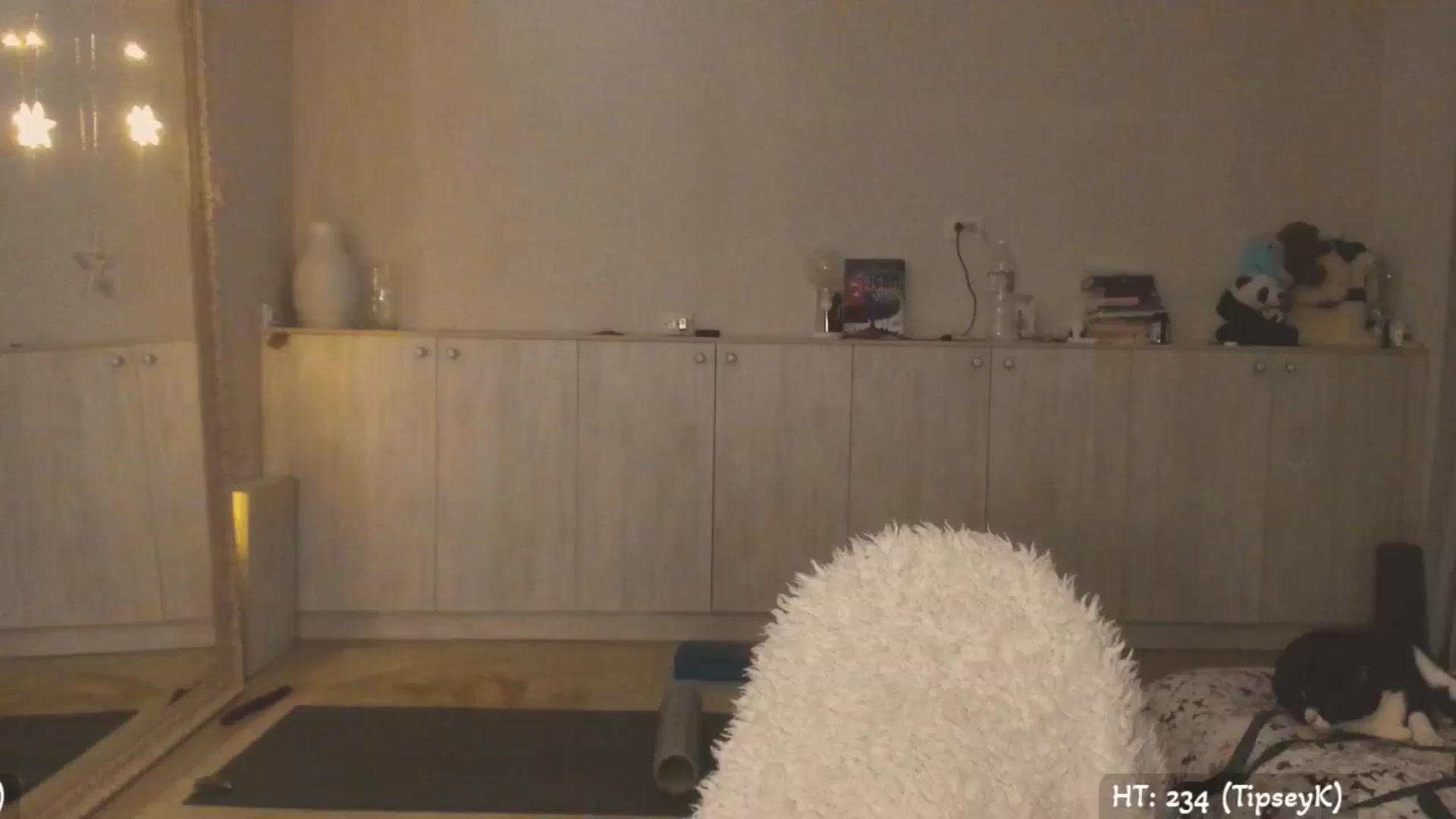 Gallery image thumbnail from Hot_Bun's myfreecams stream on, 05/24/2025, 01:21 image 17 of 20