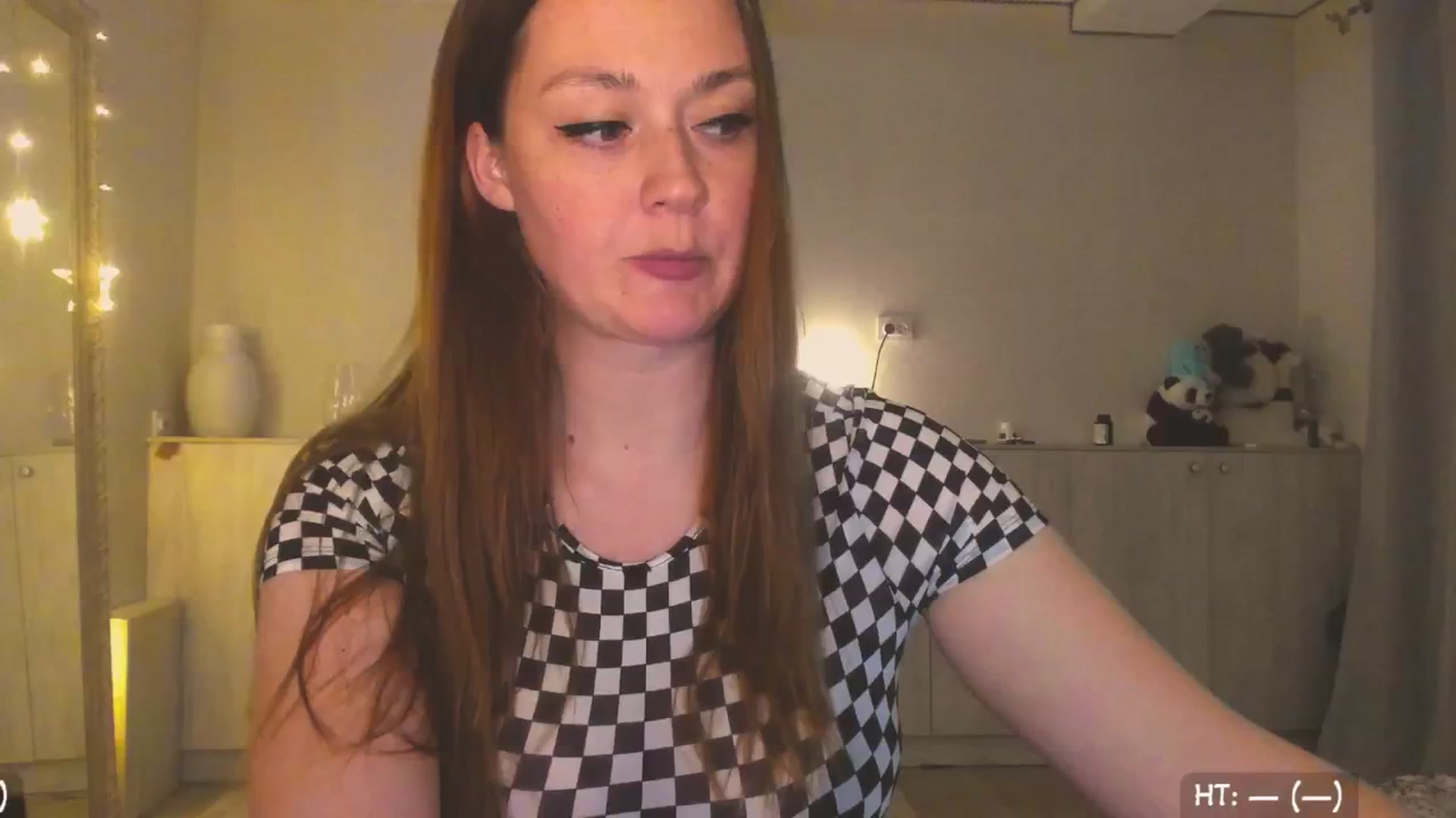 Gallery image thumbnail from Hot_Bun's myfreecams stream on, 05/29/2025, 01:23 image 4 of 20