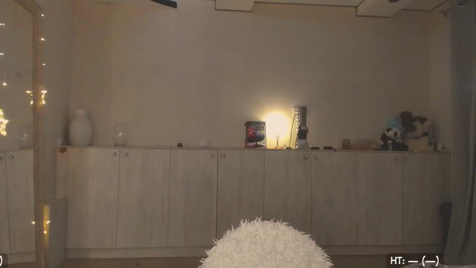 Gallery image thumbnail from Hot_Bun's myfreecams stream on, 06/01/2025, 24:42 image 8 of 20