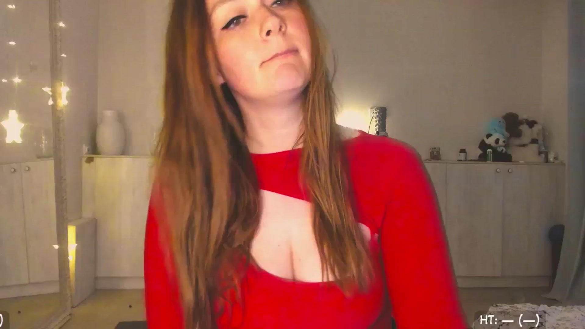 Gallery image thumbnail from Hot_Bun's myfreecams stream on, 06/01/2025, 01:55 image 8 of 20