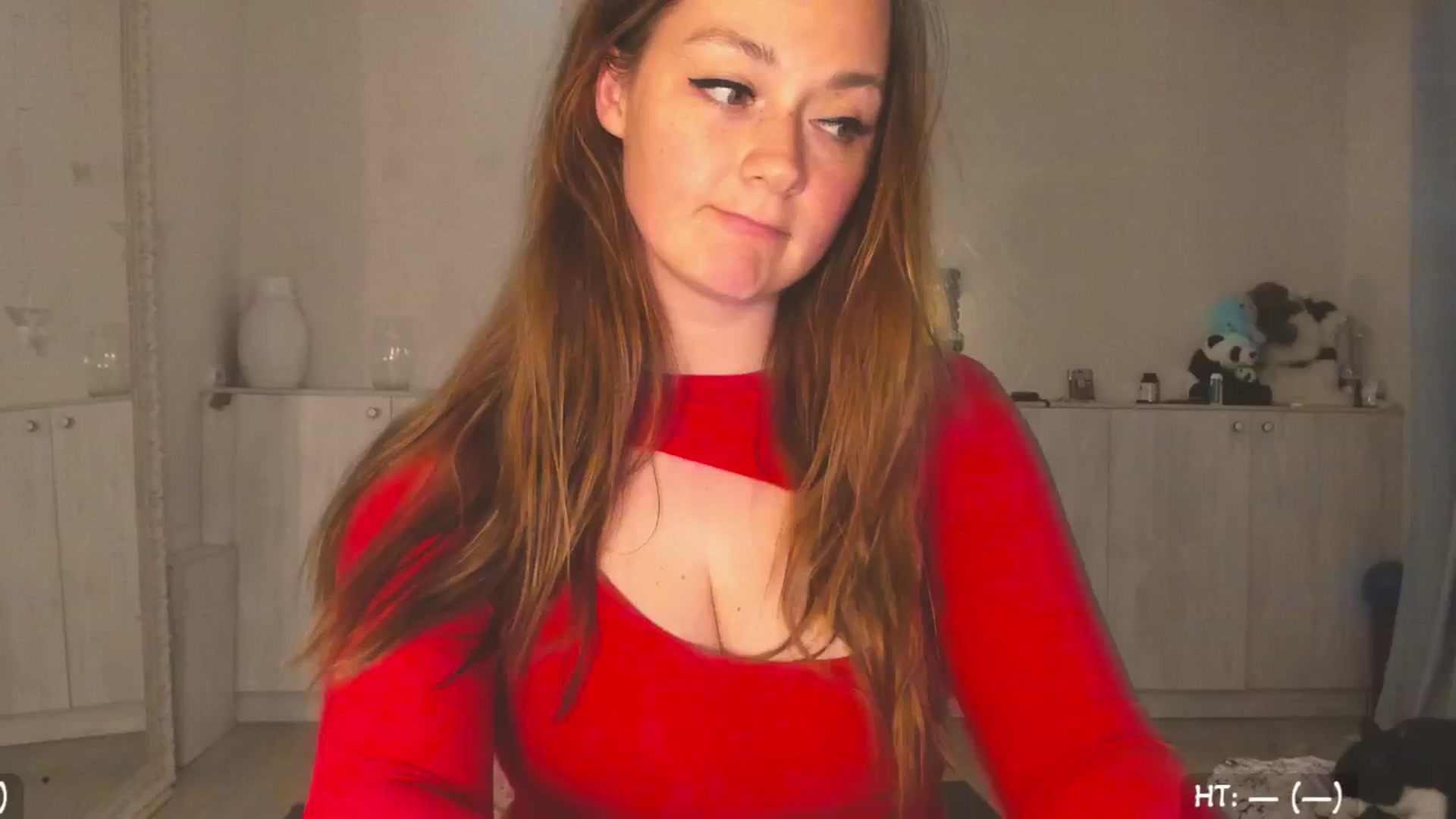 Gallery image thumbnail from Hot_Bun's myfreecams stream on, 06/01/2025, 01:55 image 9 of 20