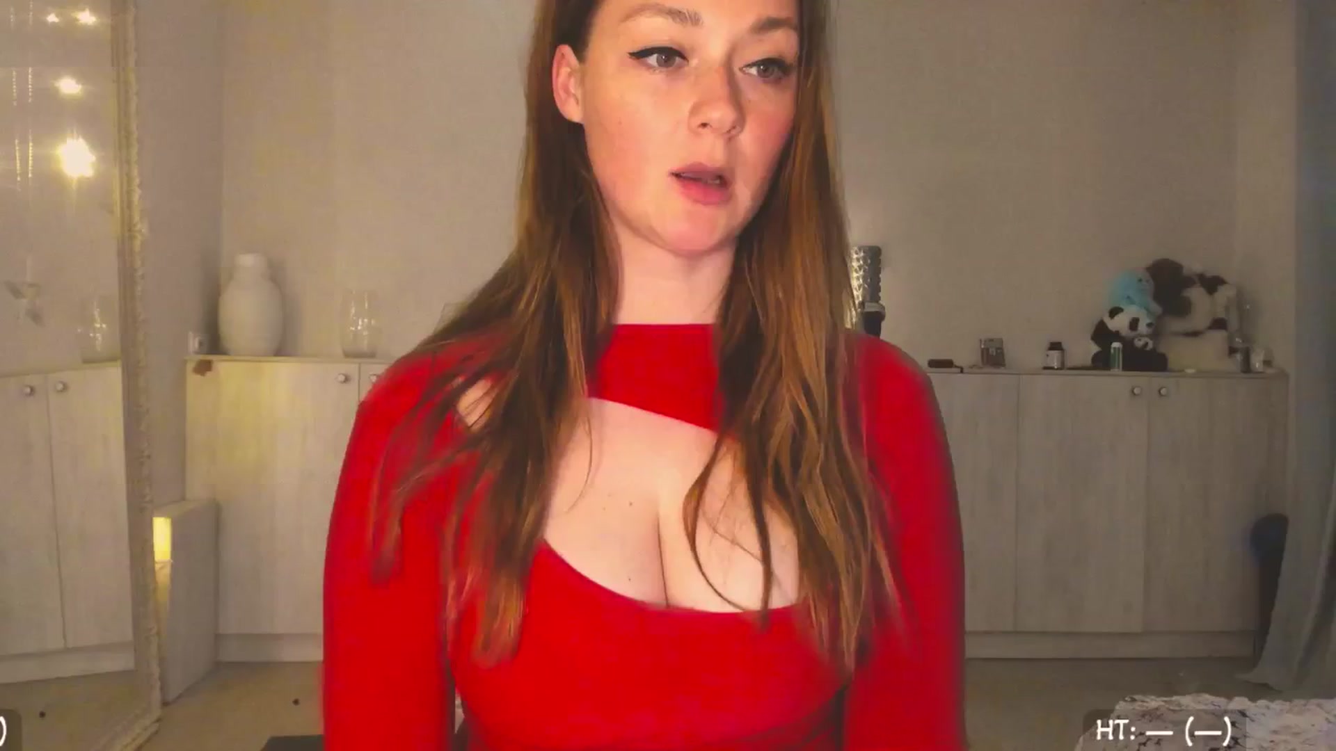 Gallery image thumbnail from Hot_Bun's myfreecams stream on, 06/01/2025, 01:55 image 3 of 20