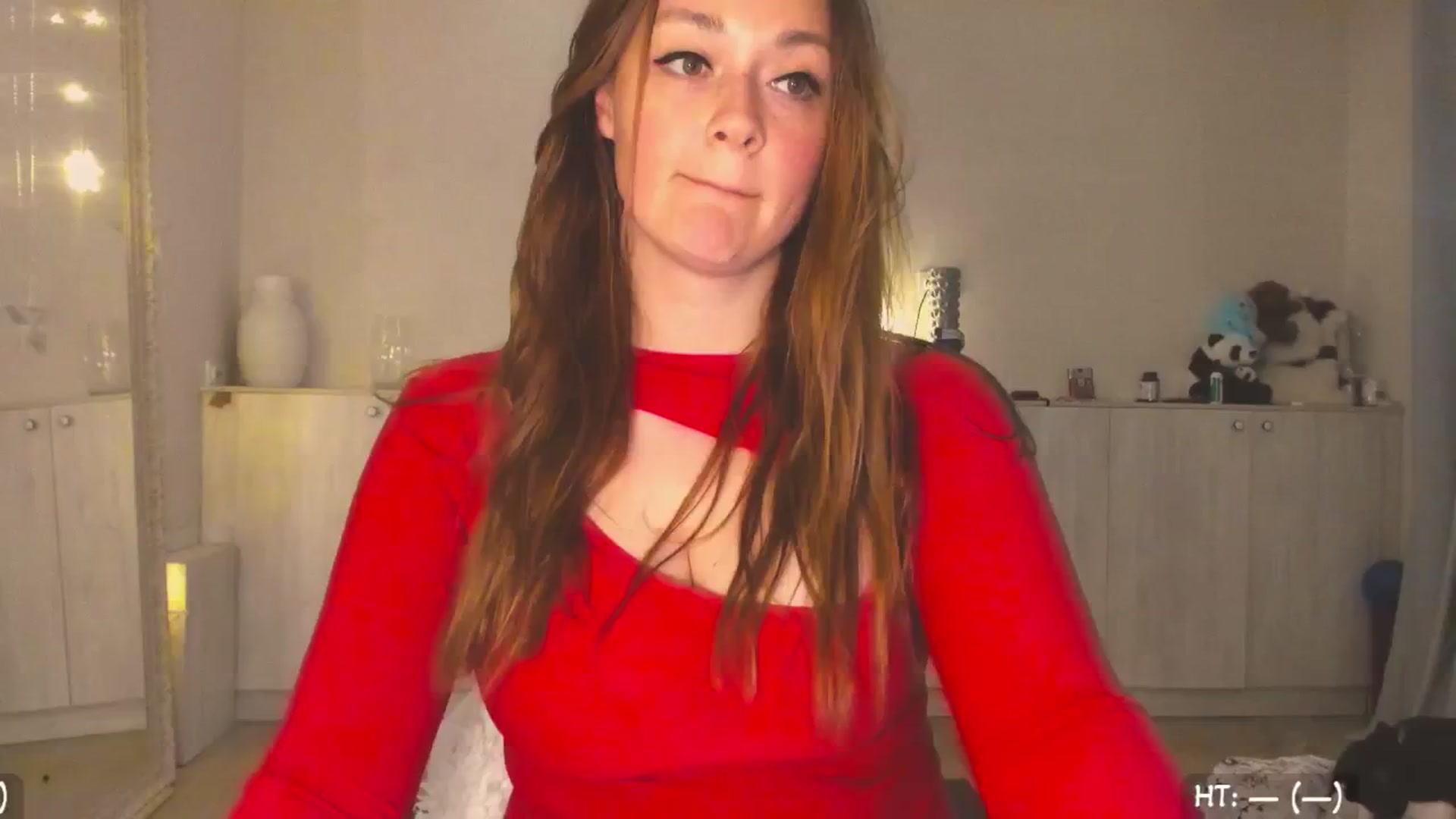 Gallery image thumbnail from Hot_Bun's myfreecams stream on, 06/01/2025, 01:55 image 15 of 20