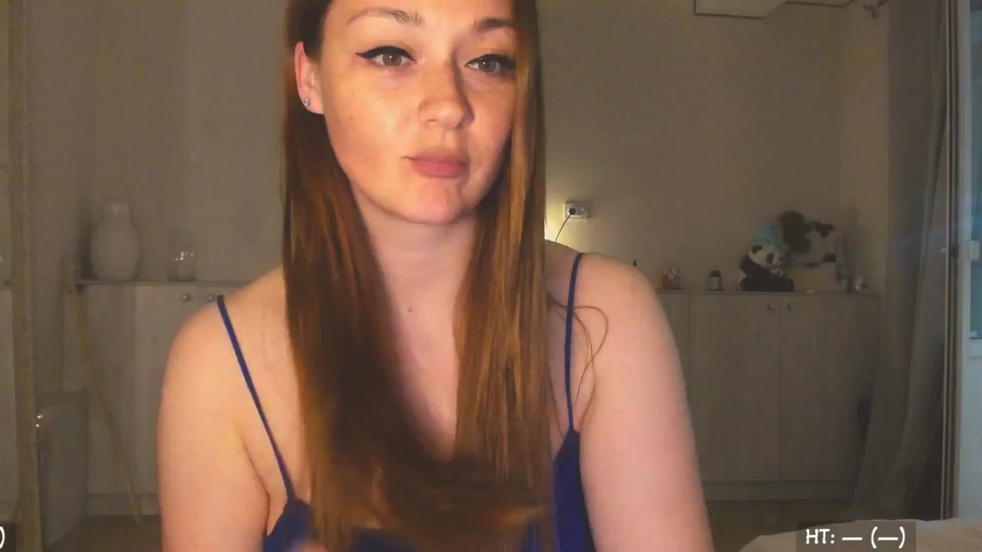 Gallery image thumbnail from Hot_Bun's myfreecams stream on, 06/02/2025, 01:17 image 2 of 20