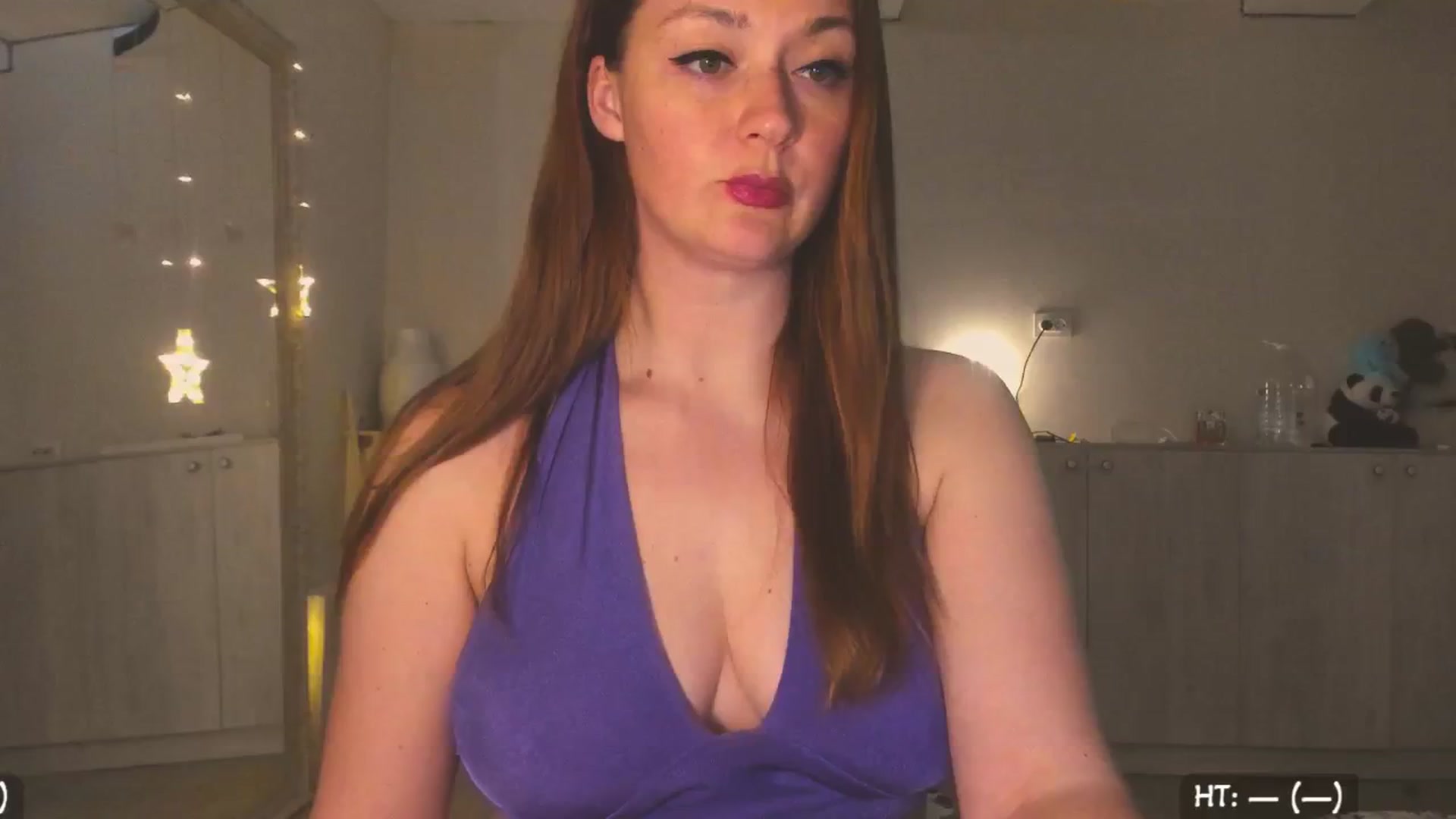 Gallery image thumbnail from Hot_Bun's myfreecams stream on, 06/03/2025, 24:07 image 8 of 20
