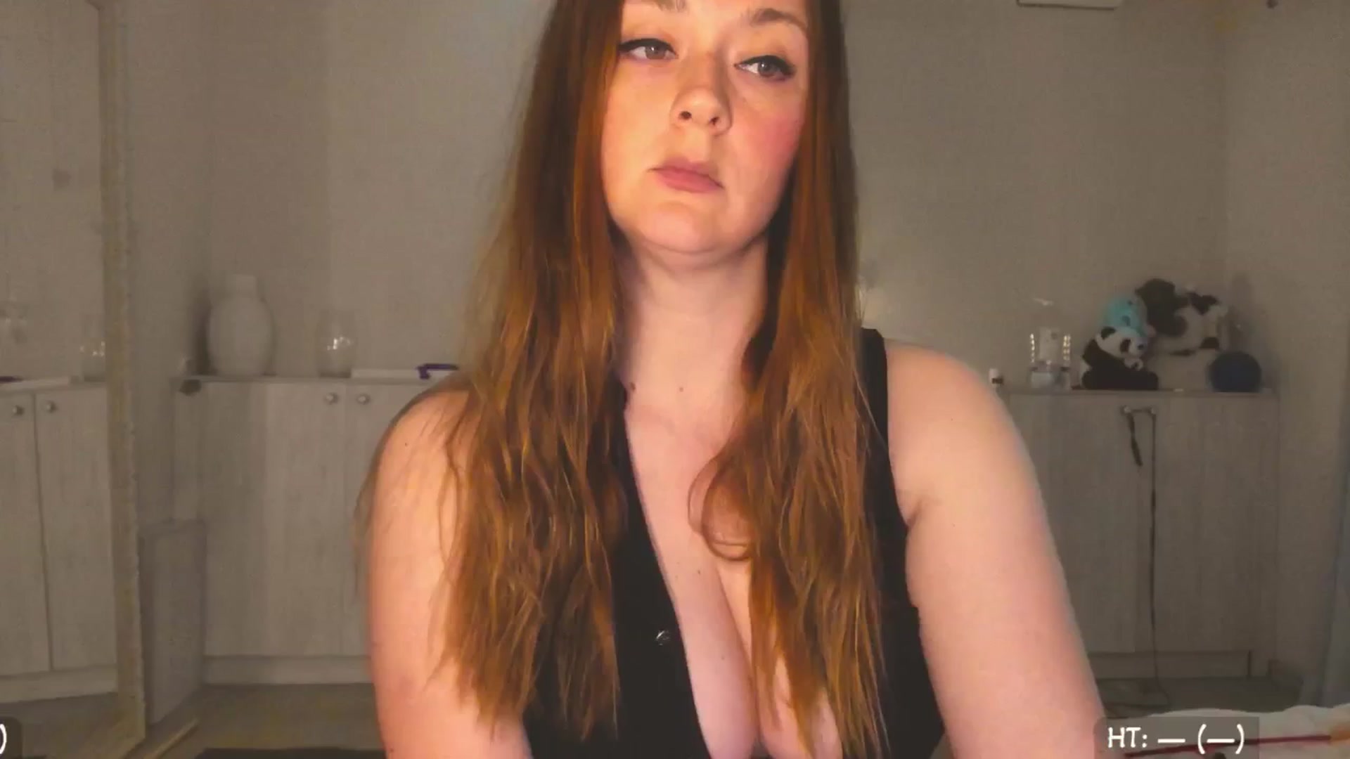 Gallery image thumbnail from Hot_Bun's myfreecams stream on, 06/05/2025, 01:40 image 20 of 20