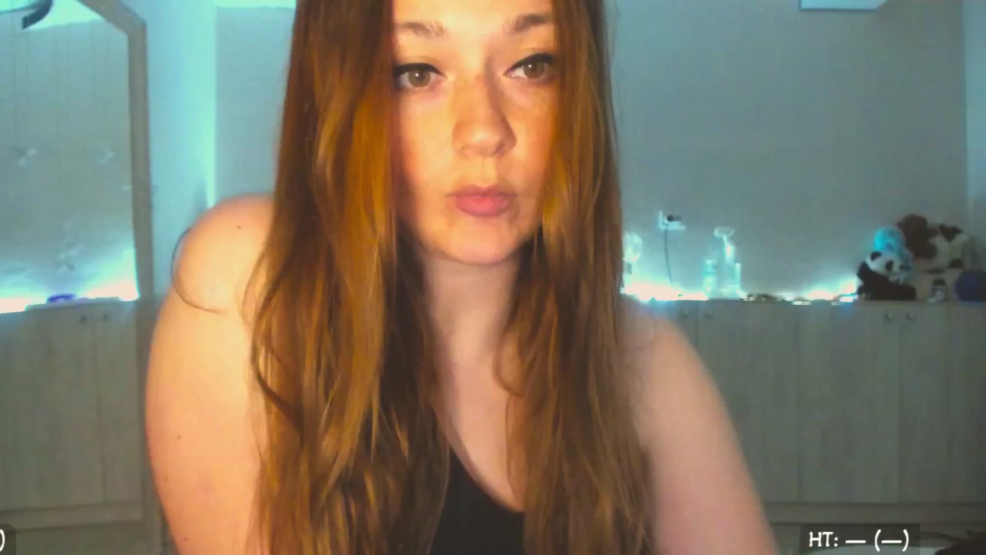 Gallery image thumbnail from Hot_Bun's myfreecams stream on, 06/07/2025, 24:02 image 7 of 20