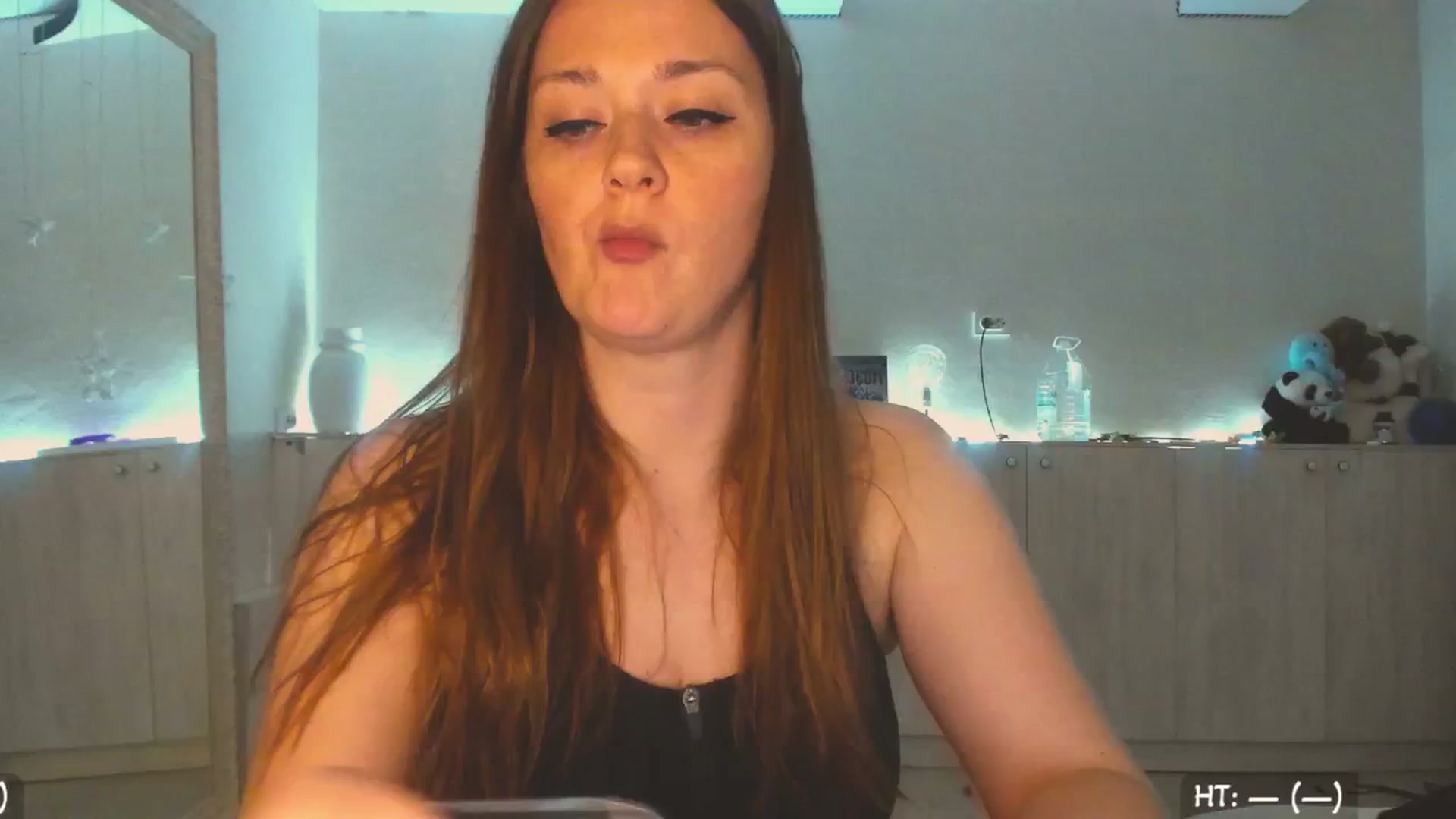 Gallery image thumbnail from Hot_Bun's myfreecams stream on, 06/07/2025, 24:02 image 5 of 20