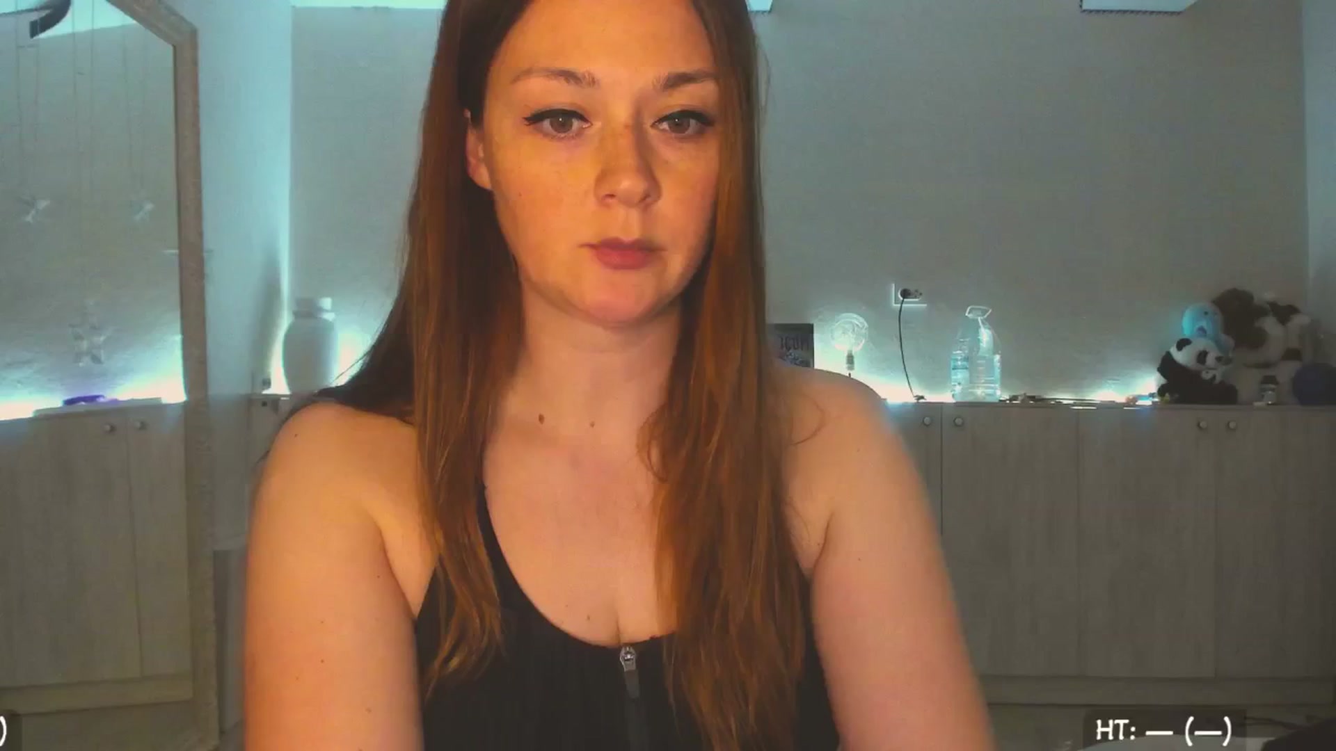 Gallery image thumbnail from Hot_Bun's myfreecams stream on, 06/07/2025, 24:02 image 10 of 20