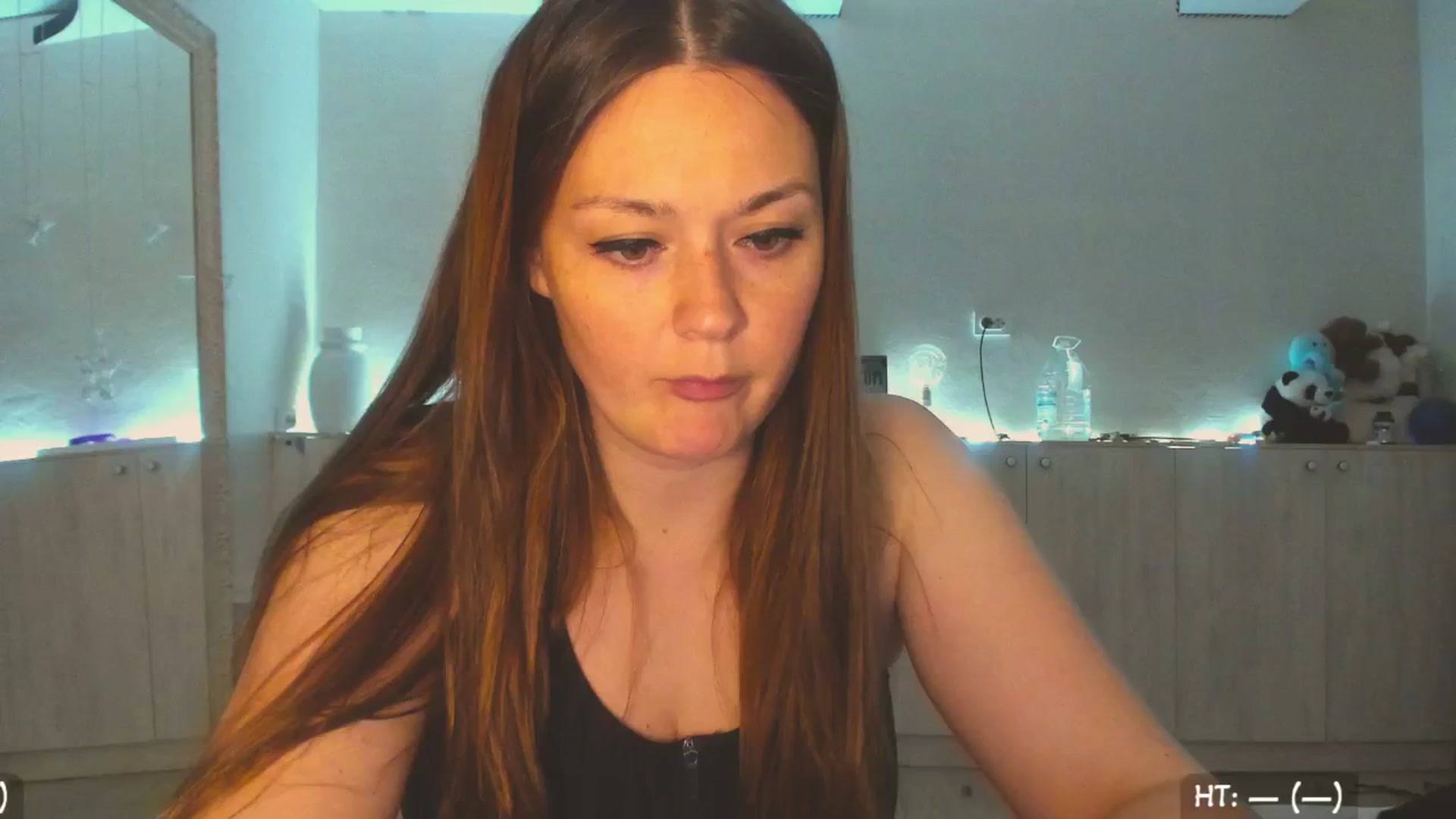 Gallery image thumbnail from Hot_Bun's myfreecams stream on, 06/07/2025, 24:02 image 3 of 20