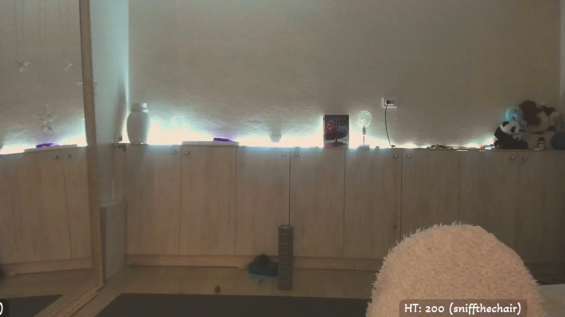 Gallery image thumbnail from Hot_Bun's myfreecams stream on, 06/07/2025, 01:30 image 18 of 20