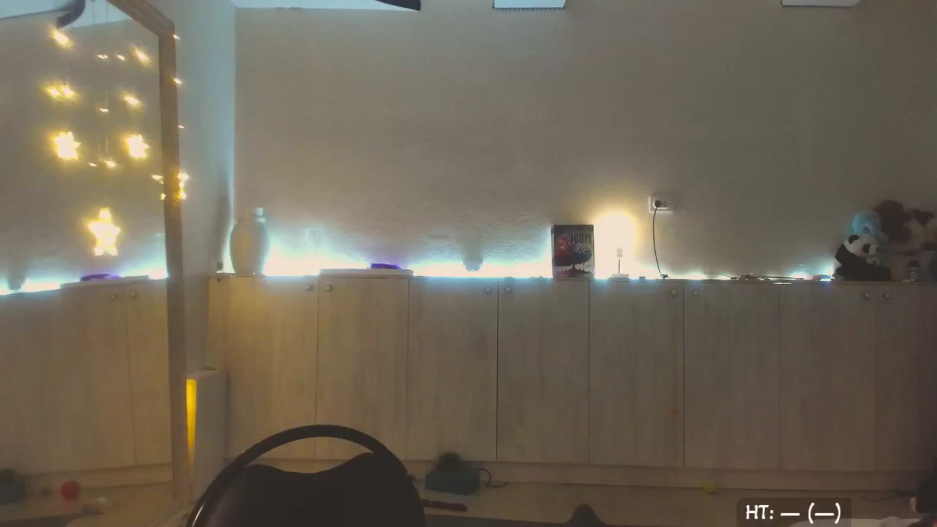 Gallery image thumbnail from Hot_Bun's myfreecams stream on, 06/08/2025, 02:03 image 10 of 20