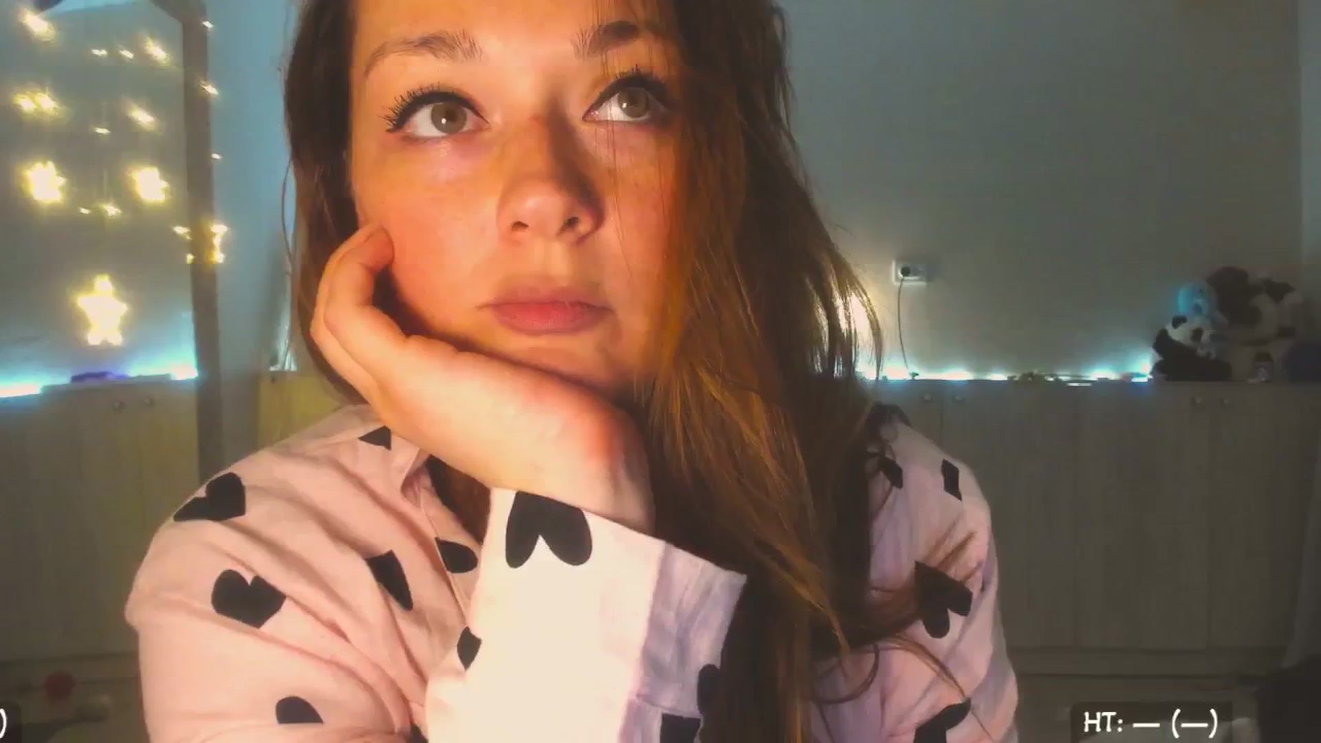 Gallery image thumbnail from Hot_Bun's myfreecams stream on, 06/08/2025, 02:03 image 6 of 20