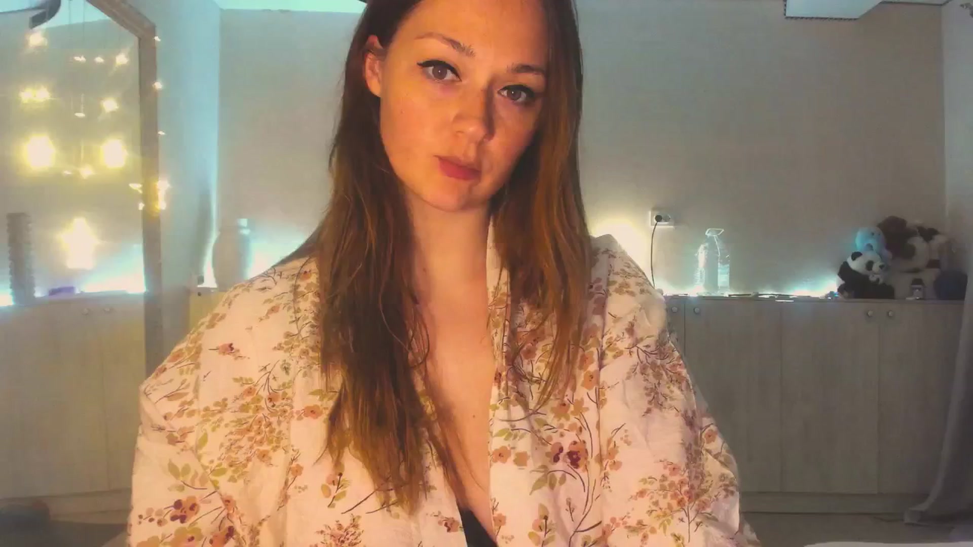 Gallery image thumbnail from Hot_Bun's myfreecams stream on, 06/09/2025, 24:37 image 9 of 20