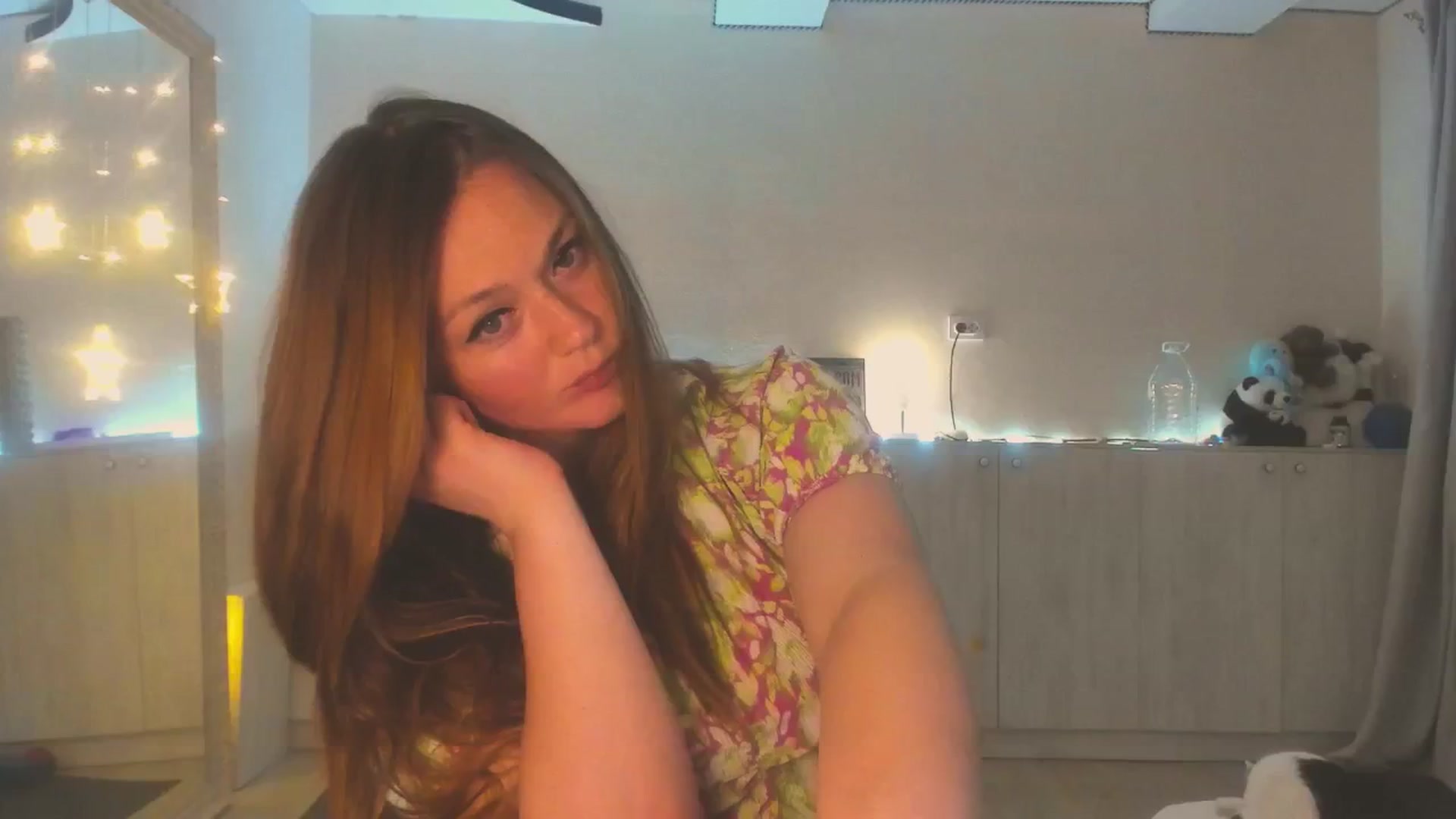Gallery image thumbnail from Hot_Bun's myfreecams stream on, 06/09/2025, 02:03 image 14 of 20