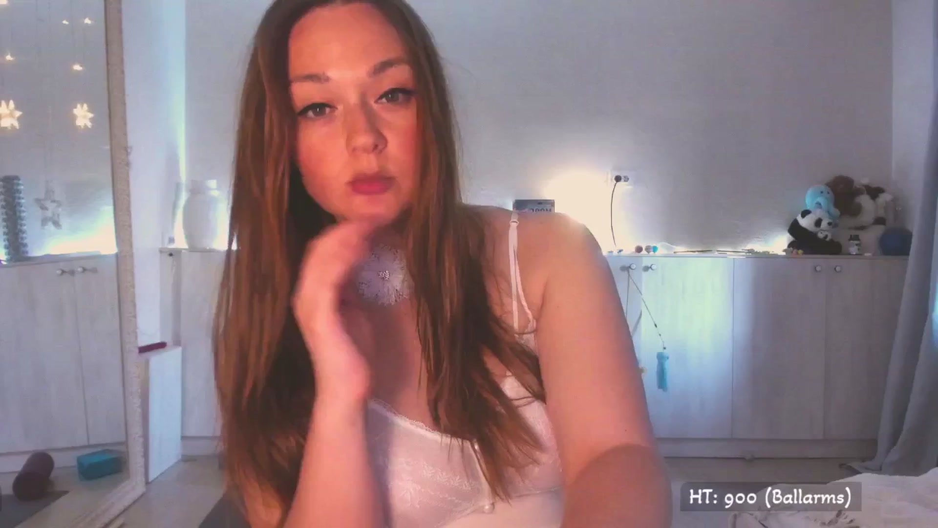 Gallery image thumbnail from Hot_Bun's myfreecams stream on, 06/14/2025, 01:58 image 19 of 20