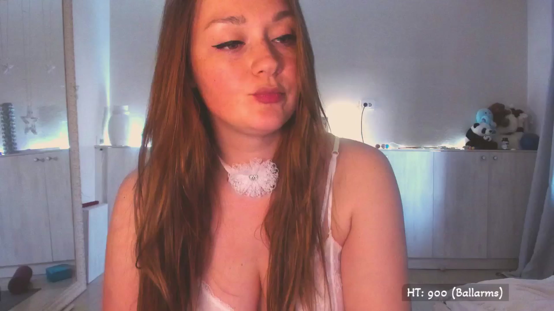 Gallery image thumbnail from Hot_Bun's myfreecams stream on, 06/14/2025, 01:58 image 20 of 20