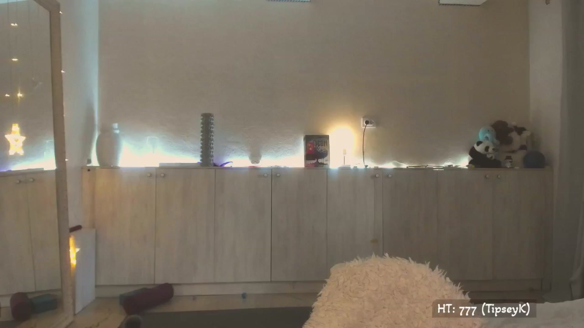 Gallery image thumbnail from Hot_Bun's myfreecams stream on, 06/15/2025, 01:50 image 19 of 20