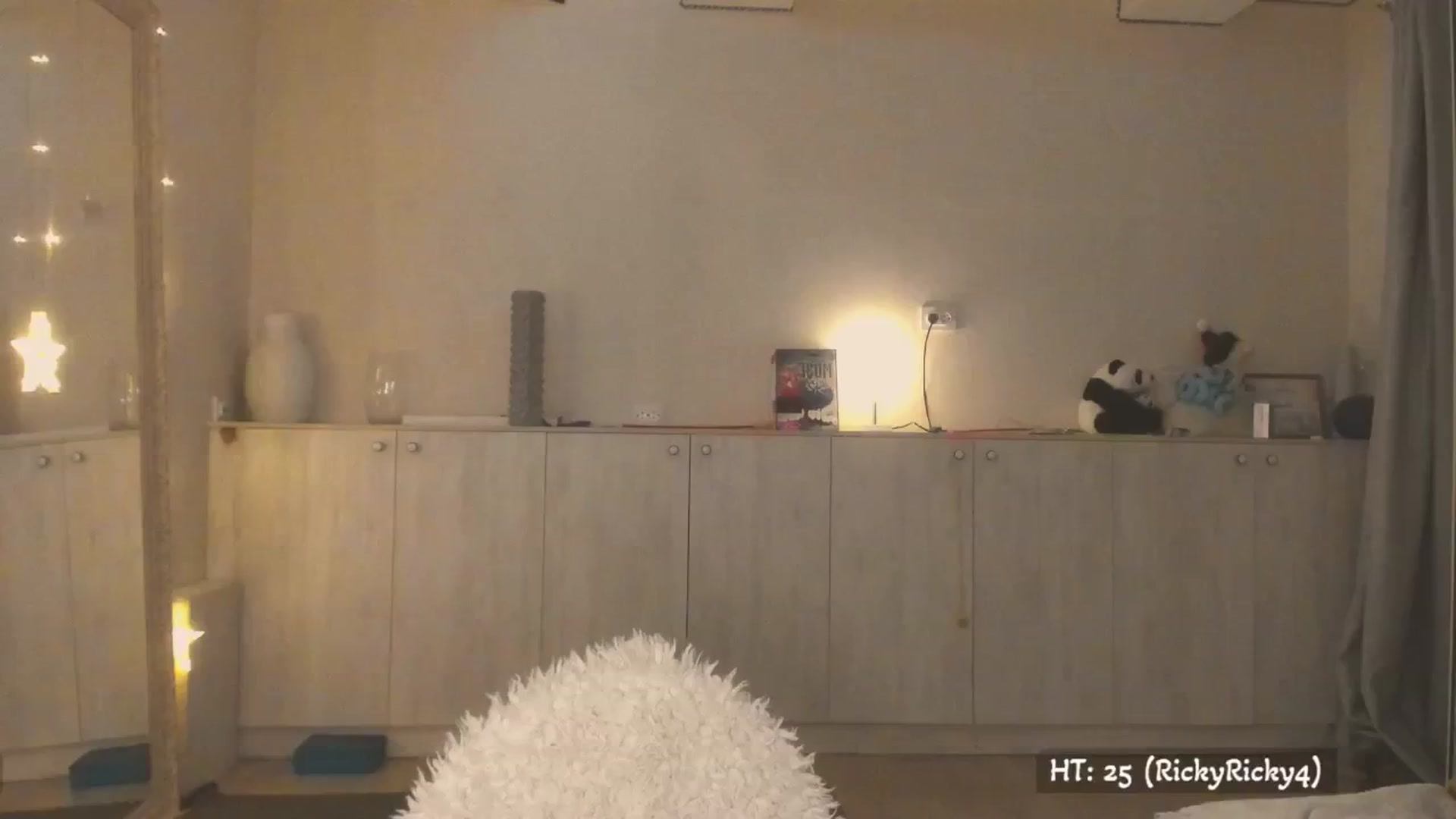 Gallery image thumbnail from Hot_Bun's myfreecams stream on, 06/17/2025, 01:37 image 7 of 20