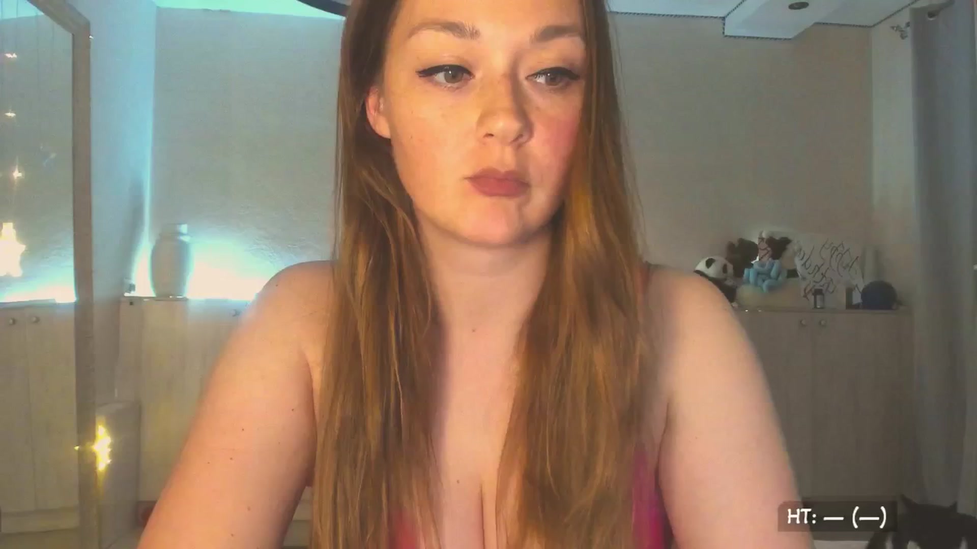 Gallery image thumbnail from Hot_Bun's myfreecams stream on, 06/27/2025, 01:47 image 2 of 20