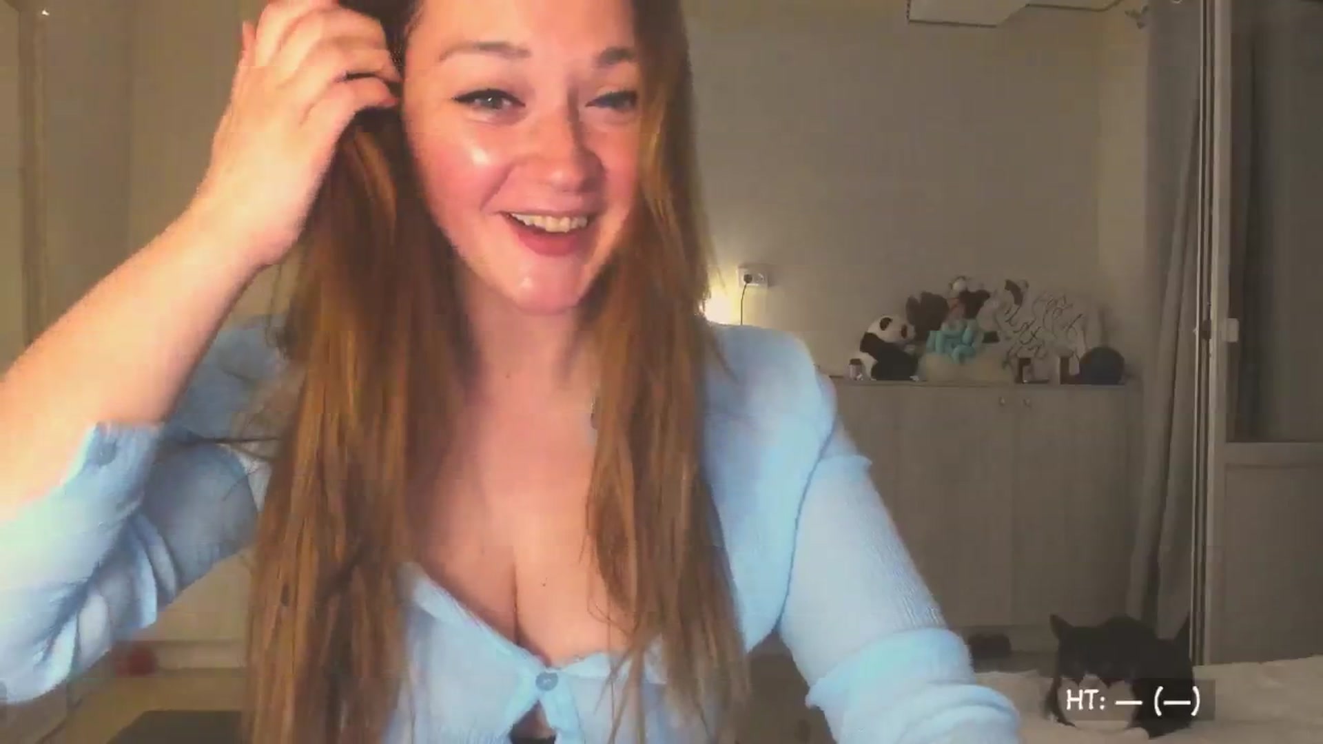 Gallery image thumbnail from Hot_Bun's myfreecams stream on, 06/28/2025, 24:01 image 10 of 20