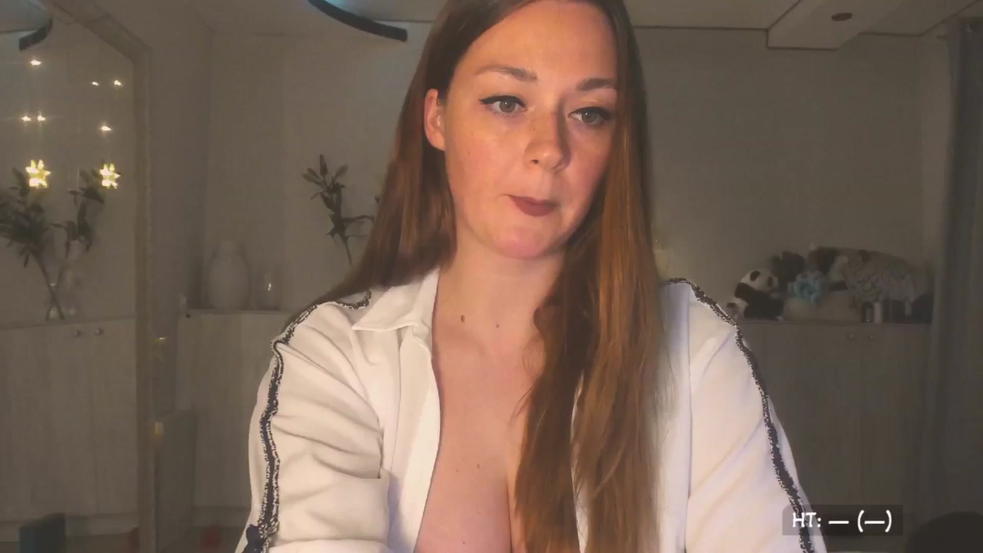 Gallery image thumbnail from Hot_Bun's myfreecams stream on, 06/28/2025, 23:40 image 2 of 20