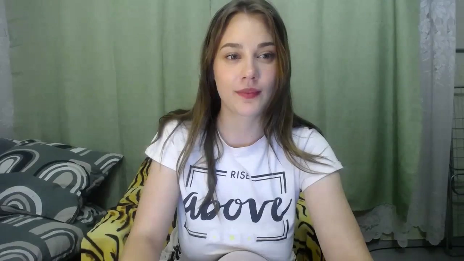 Gallery image thumbnail from Hot_Ellie's myfreecams stream on, 09/12/2023, 24:34 image 2 of 20