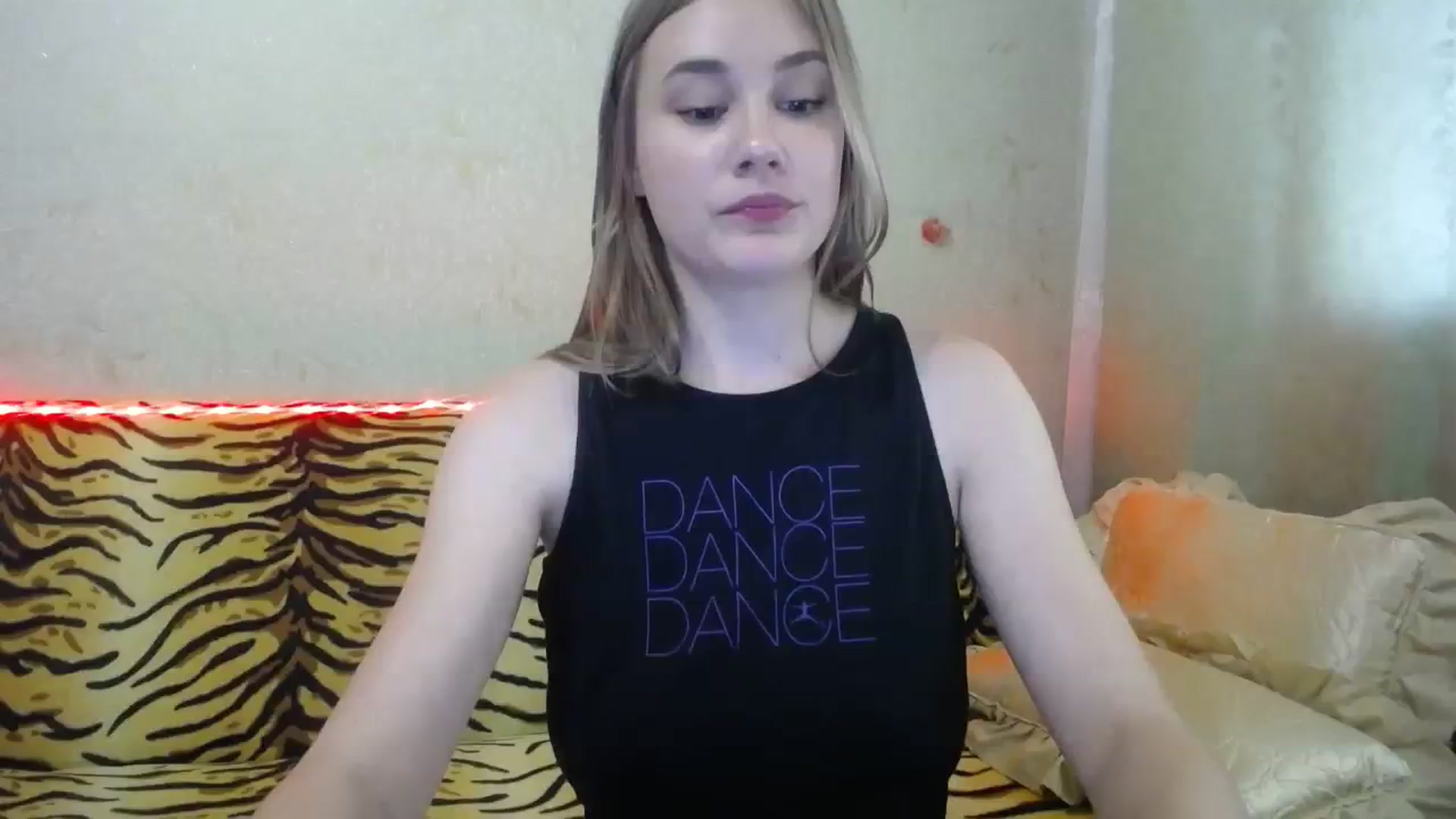 Gallery image thumbnail from Hot_Ellie's myfreecams stream on, 09/28/2023, 10:38 image 11 of 20