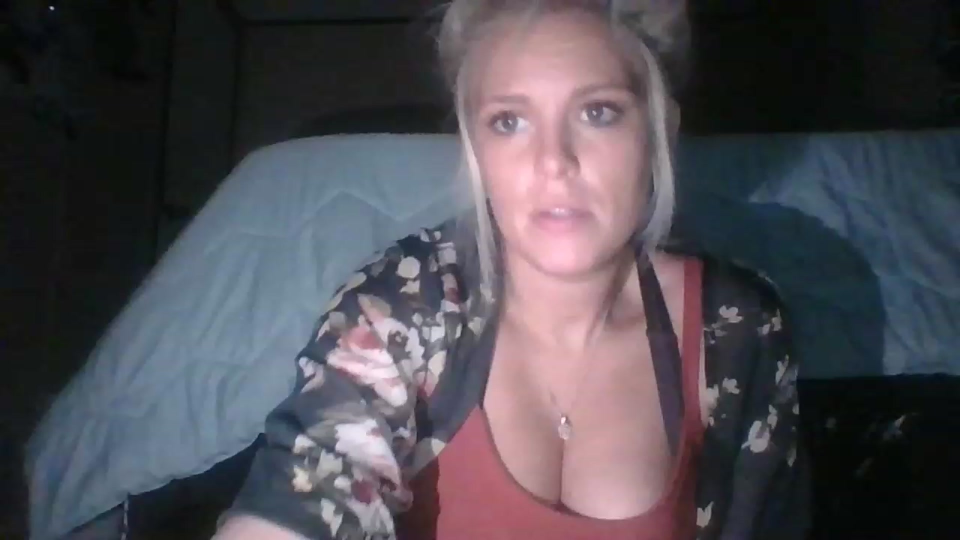 Gallery image thumbnail from Hot_HouseWife's myfreecams stream on, 05/11/2023, 09:19 image 1 of 20