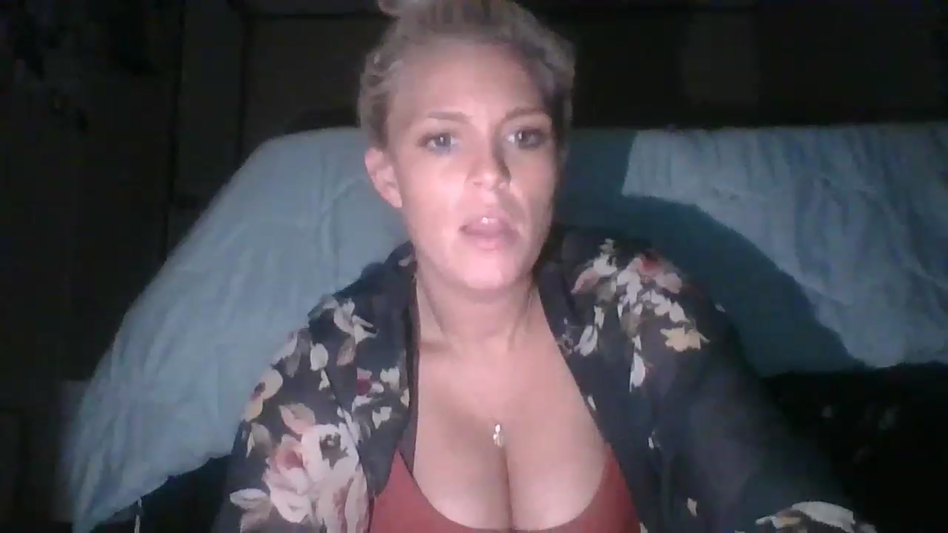 Gallery image thumbnail from Hot_HouseWife's myfreecams stream on, 05/11/2023, 09:19 image 9 of 20