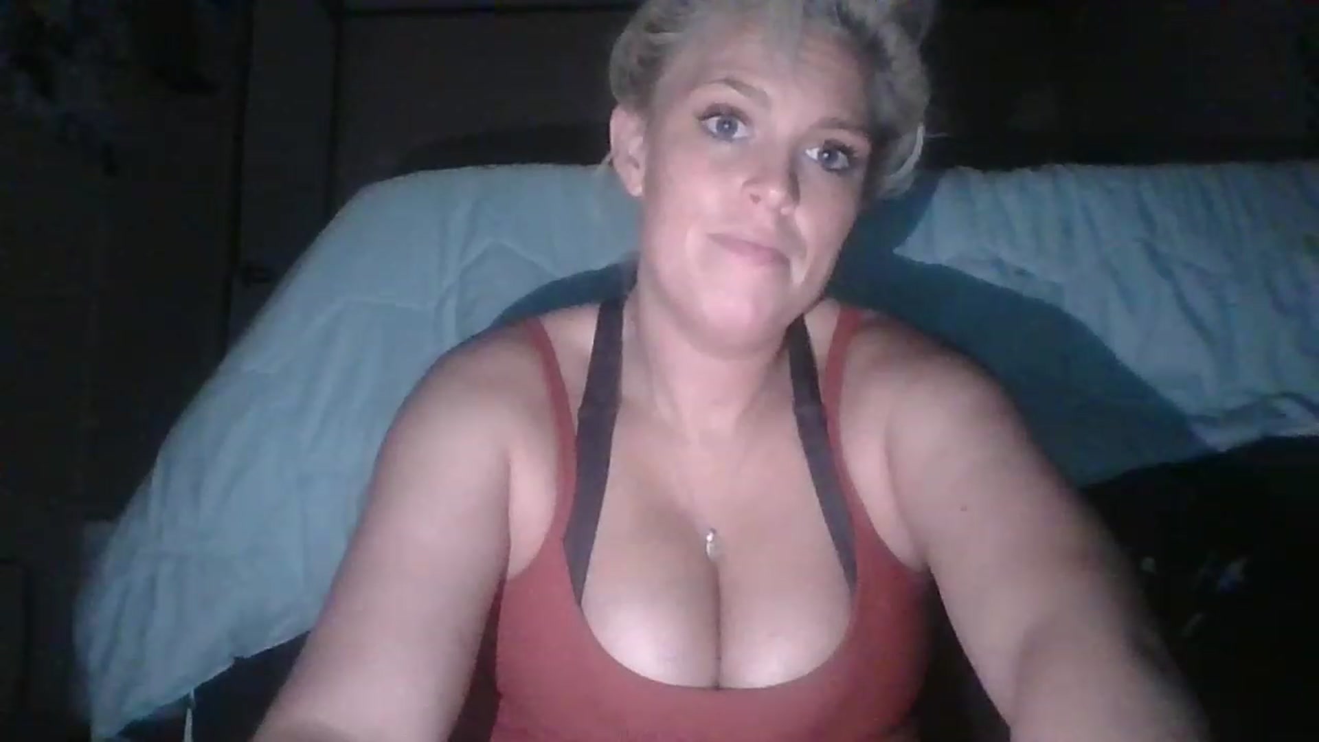 Gallery image thumbnail from Hot_HouseWife's myfreecams stream on, 05/11/2023, 09:19 image 19 of 20