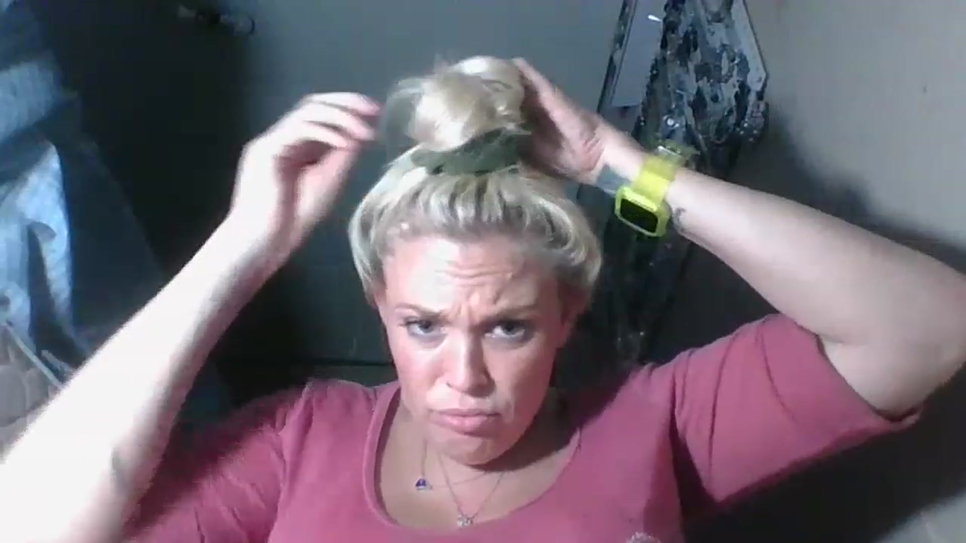 Gallery image thumbnail from Hot_HouseWife's myfreecams stream on, 06/02/2023, 10:26 image 13 of 20