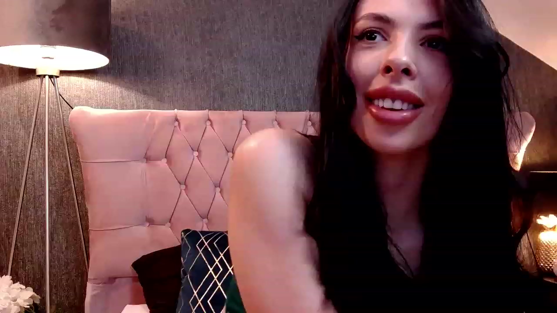 Gallery image thumbnail from Hot_Madness_'s myfreecams stream on, 01/16/2023, 07:49 image 18 of 20