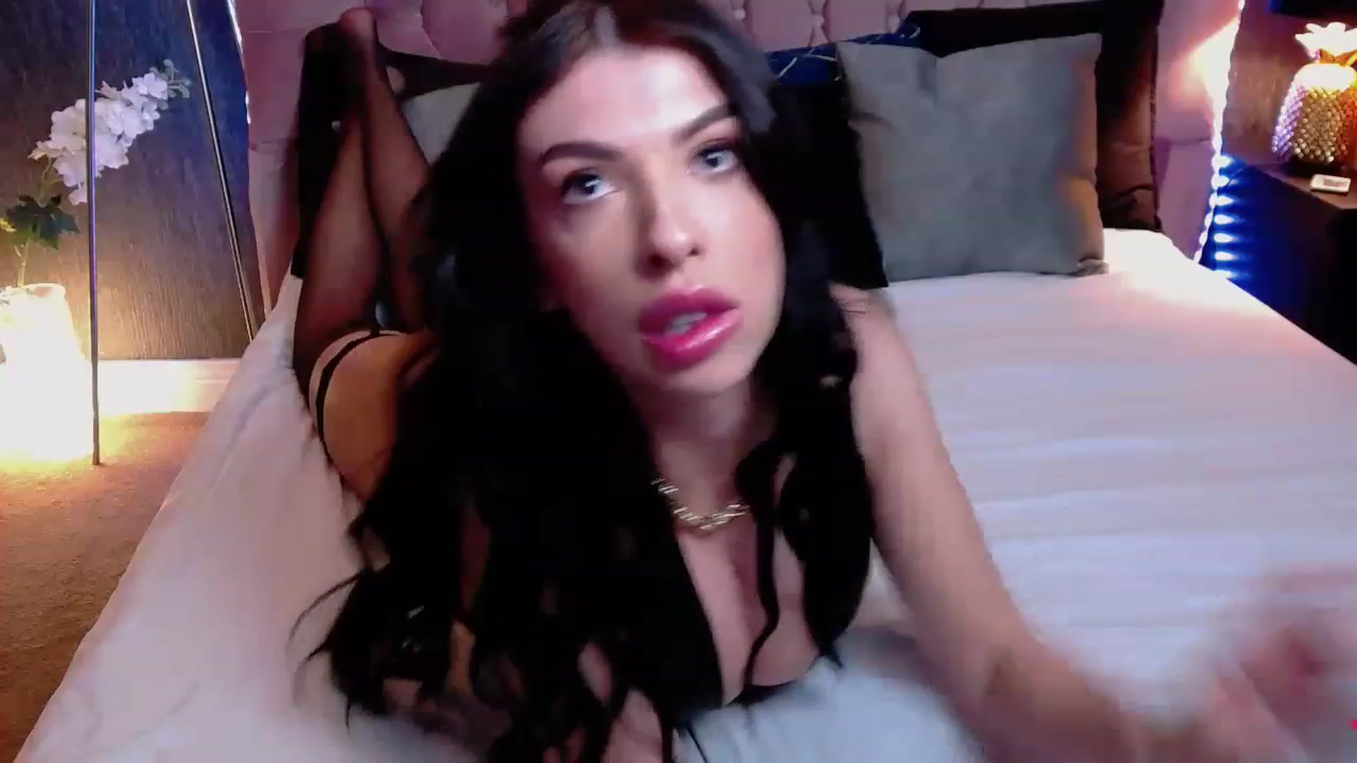 Gallery image thumbnail from Hot_Madness_'s myfreecams stream on, 02/03/2023, 16:50 image 15 of 20