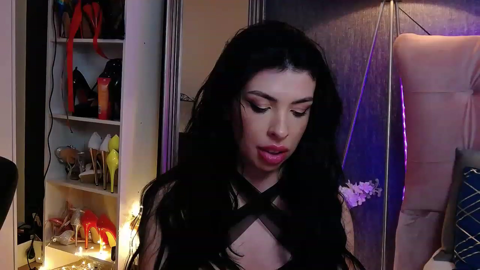 Gallery image thumbnail from Hot_Madness_'s myfreecams stream on, 05/25/2023, 12:19 image 14 of 20