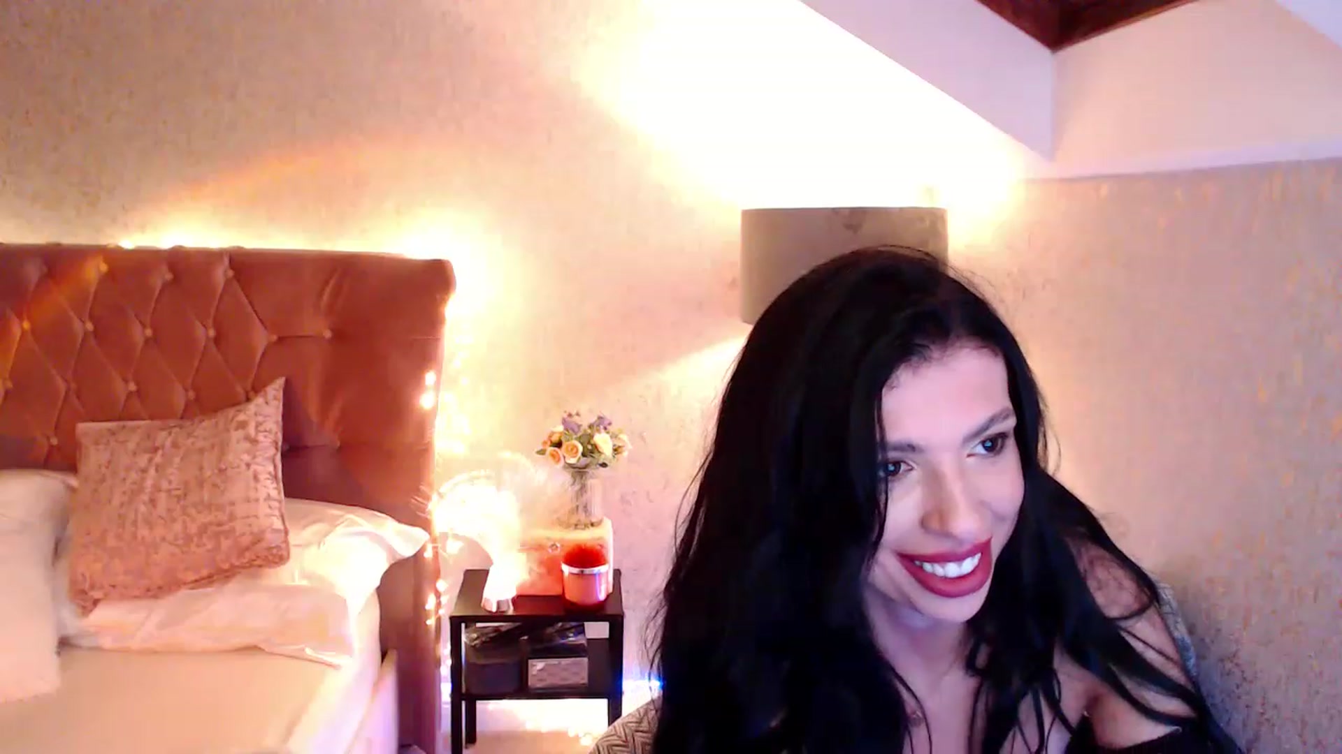 Gallery image thumbnail from Hot_Madness_'s myfreecams stream on, 06/19/2023, 03:47 image 16 of 20