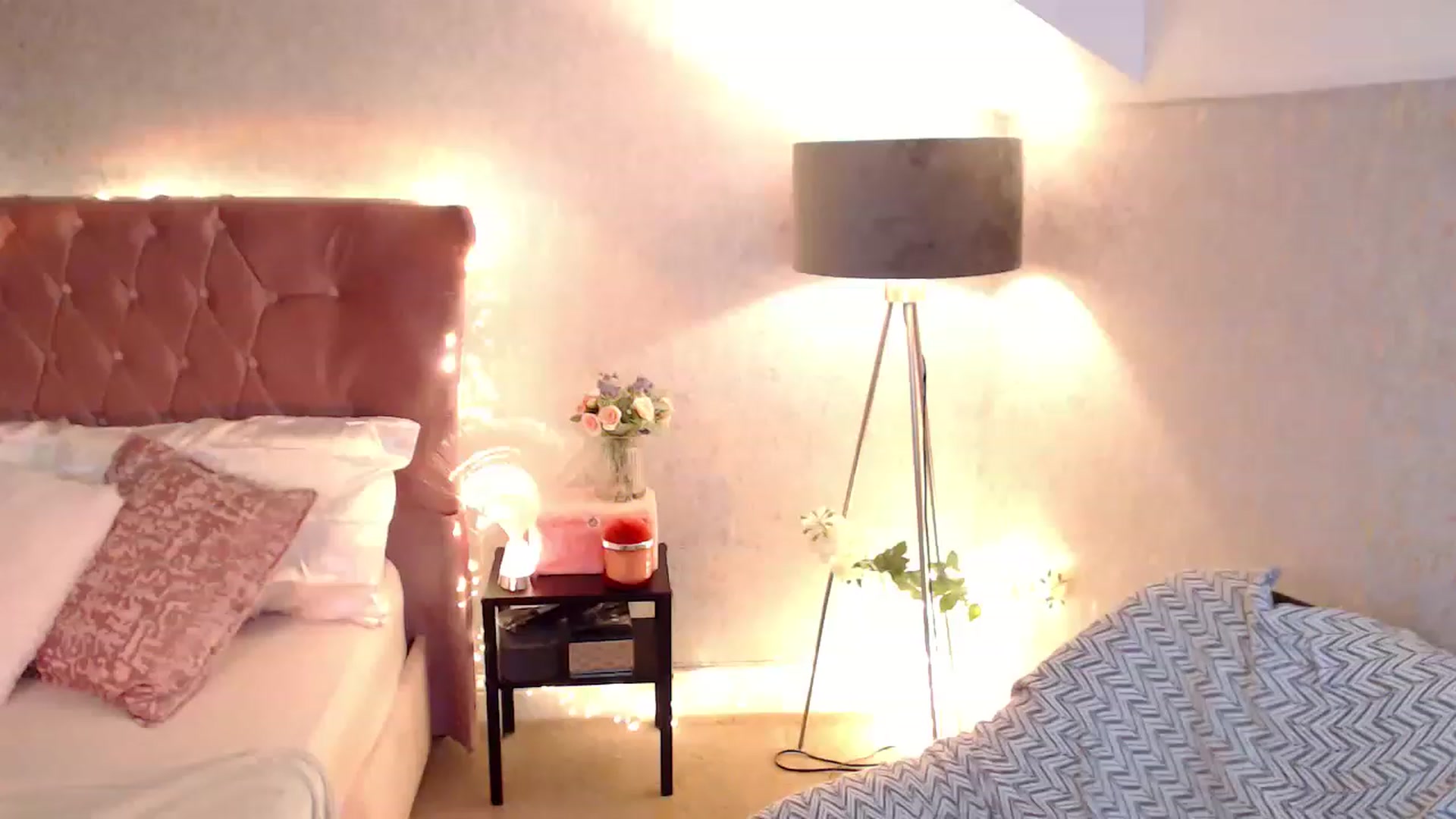 Gallery image thumbnail from Hot_Madness_'s myfreecams stream on, 06/20/2023, 01:06 image 19 of 20