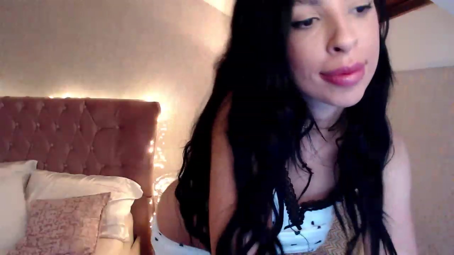 Gallery image thumbnail from Hot_Madness_'s myfreecams stream on, 06/24/2023, 03:38 image 9 of 20