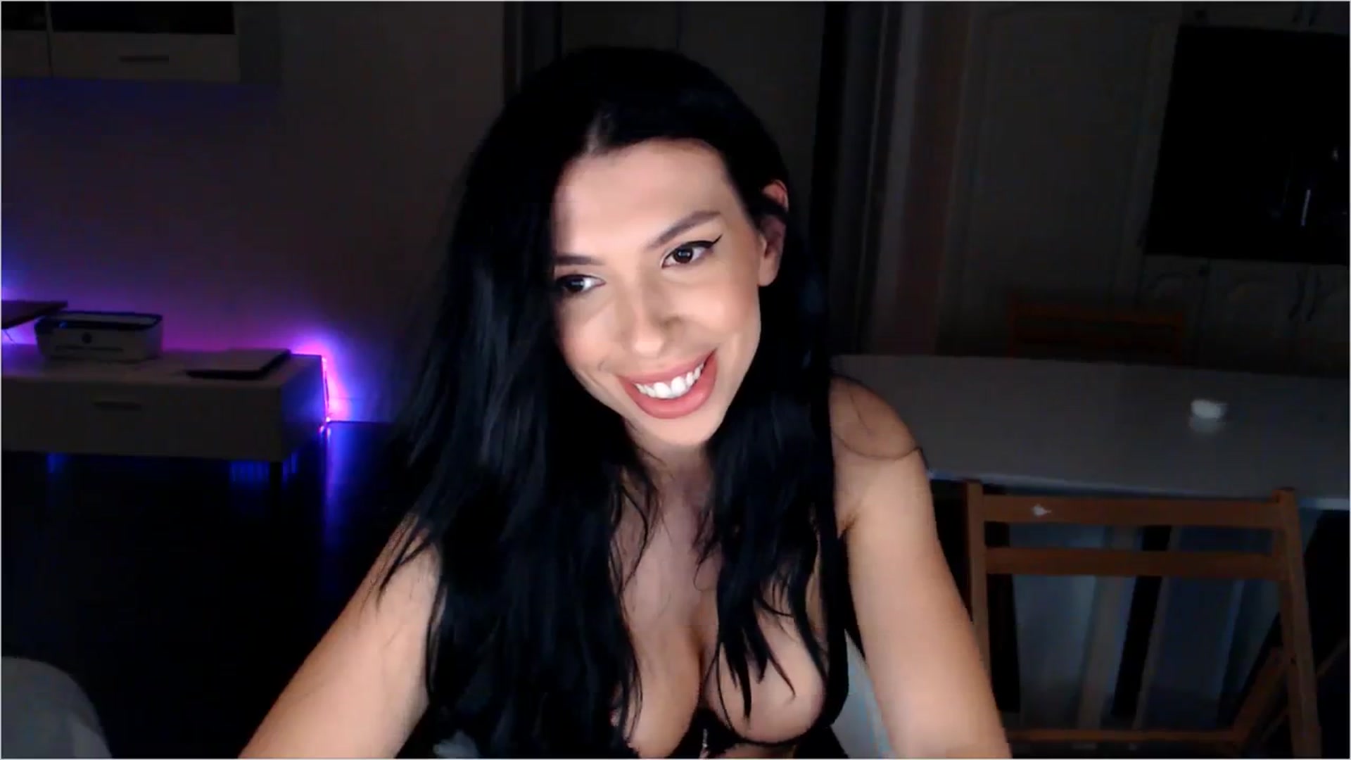 Gallery image thumbnail from Hot_Madness_'s myfreecams stream on, 09/25/2023, 19:25 image 17 of 20