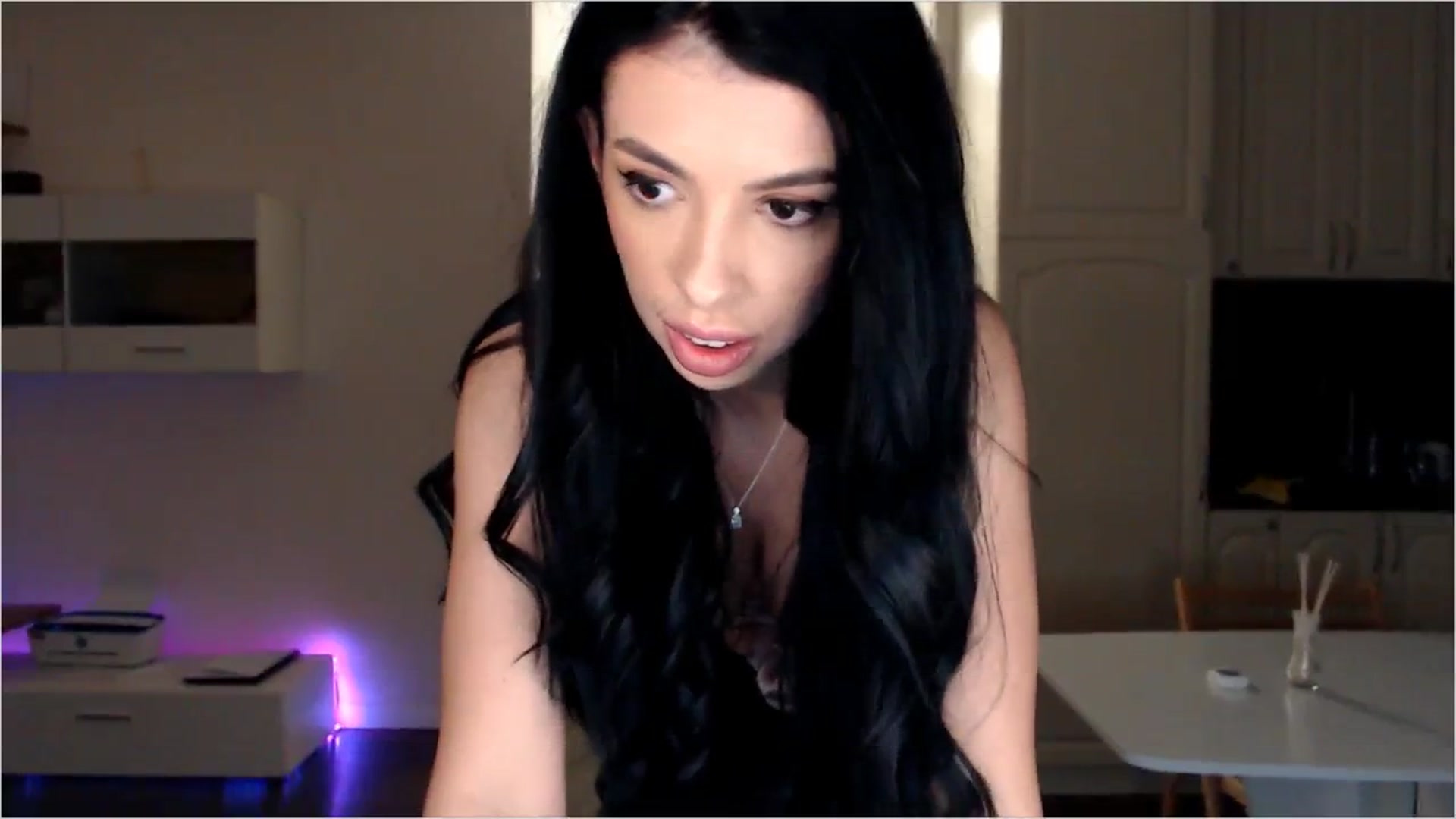 Gallery image thumbnail from Hot_Madness_'s myfreecams stream on, 11/19/2023, 17:44 image 5 of 20