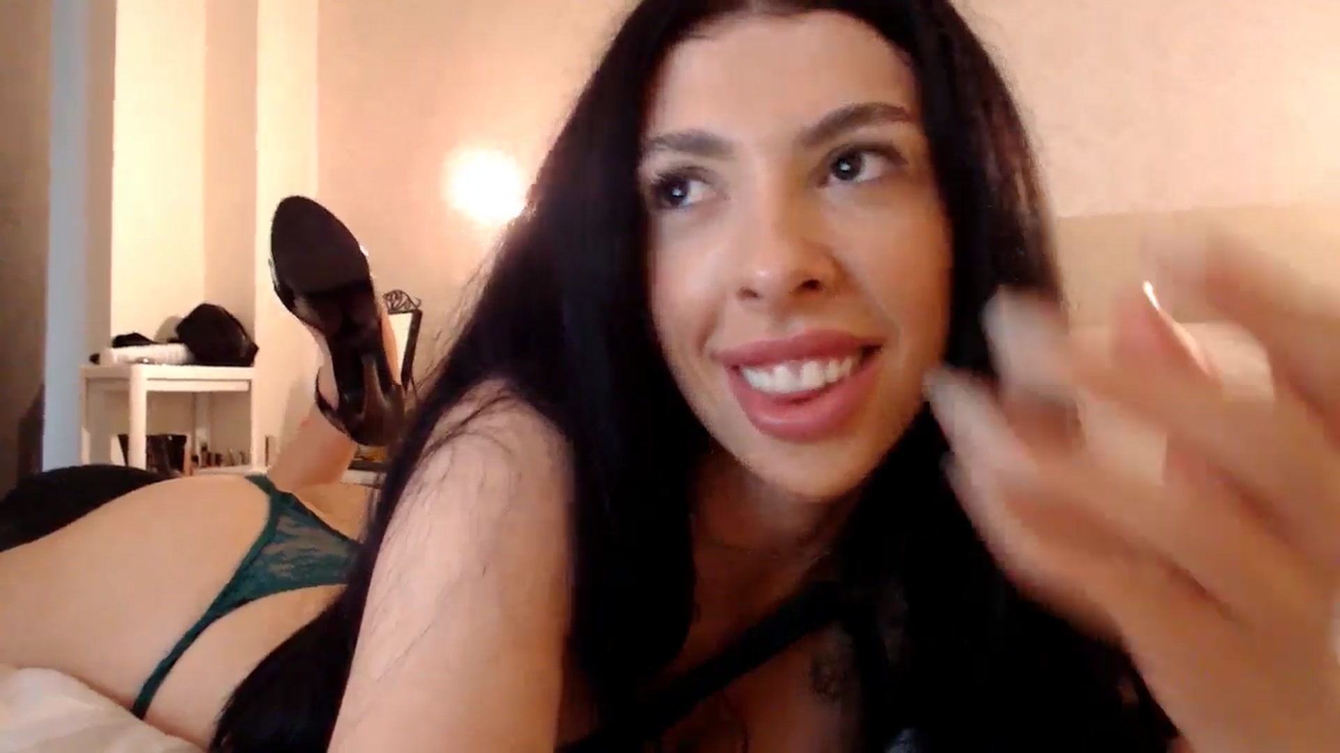 Gallery image thumbnail from Hot_Madness_'s myfreecams stream on, 06/25/2024, 18:23 image 3 of 20