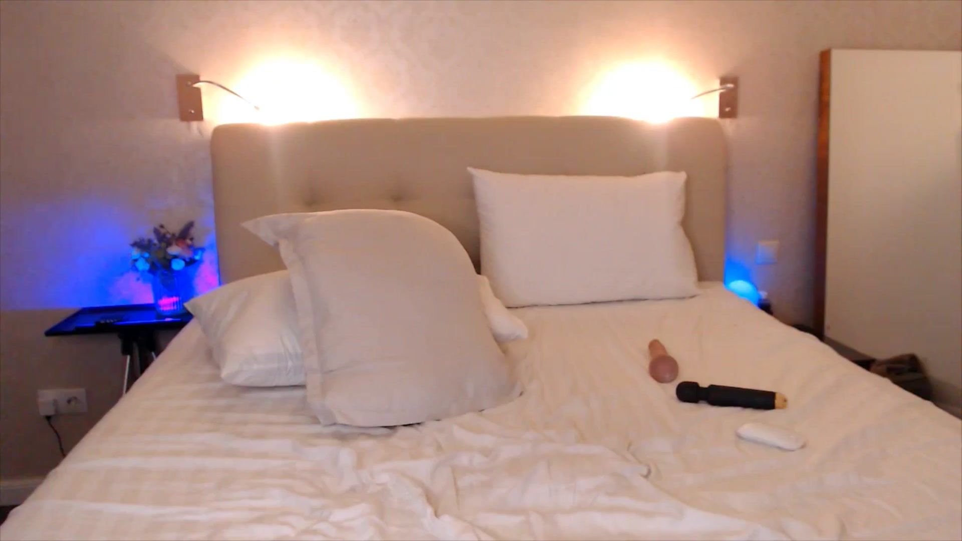 Gallery image thumbnail from Hot_Madness_'s myfreecams stream on, 02/18/2025, 17:10 image 17 of 20