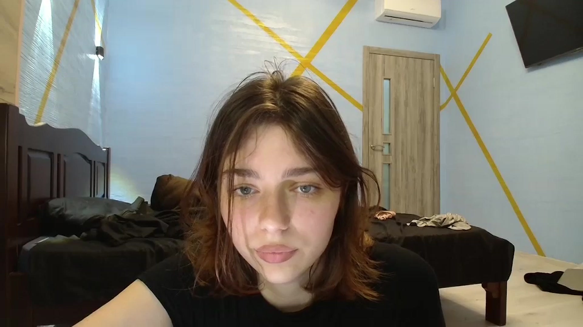 Gallery image thumbnail from Hot_Weells's myfreecams stream on, 09/14/2025, 18:00 image 15 of 20
