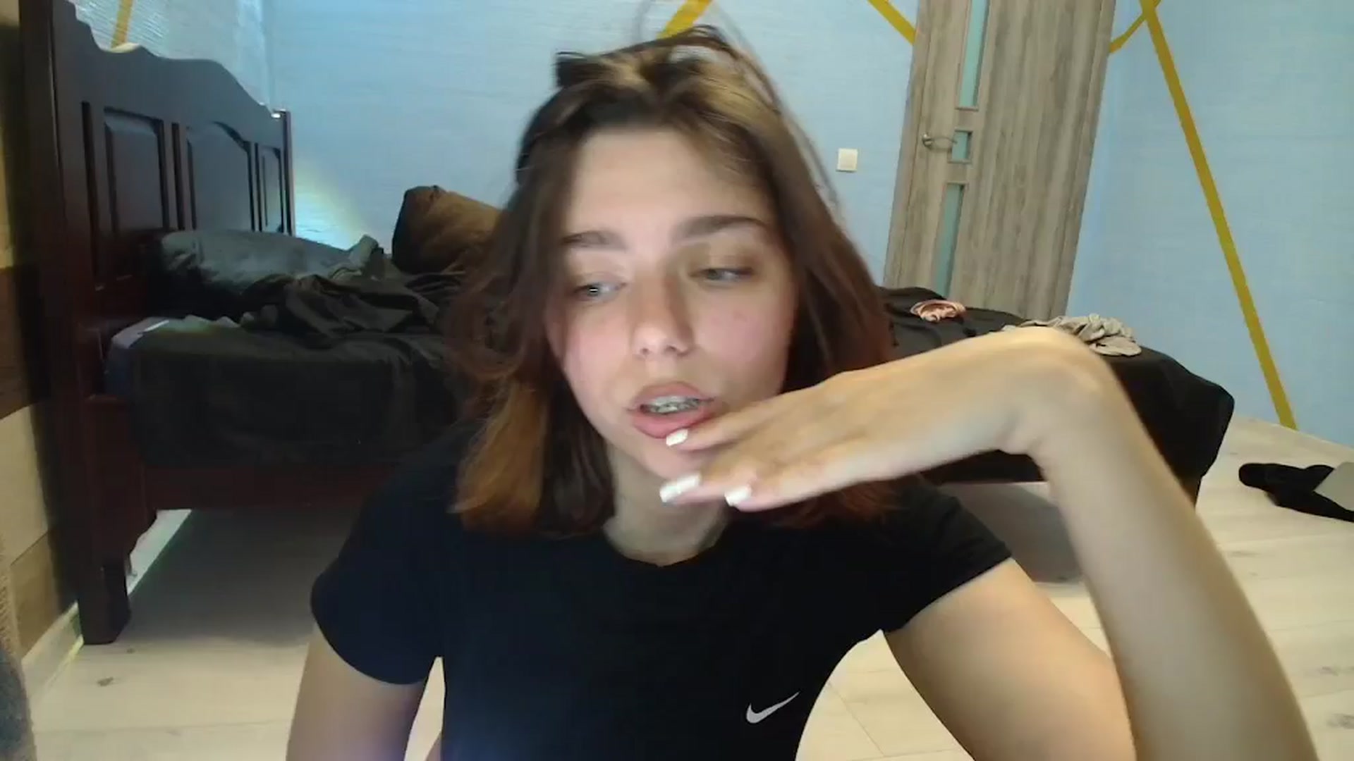 Gallery image thumbnail from Hot_Weells's myfreecams stream on, 09/14/2025, 18:00 image 12 of 20