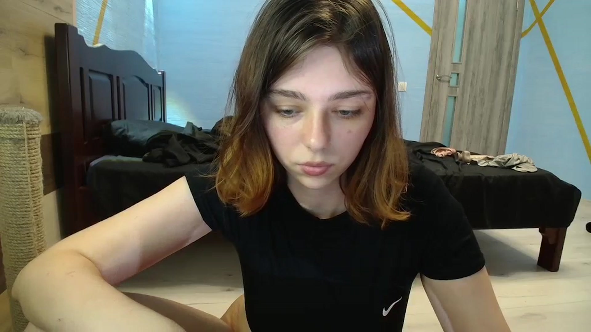 Gallery image thumbnail from Hot_Weells's myfreecams stream on, 09/14/2025, 18:00 image 3 of 20